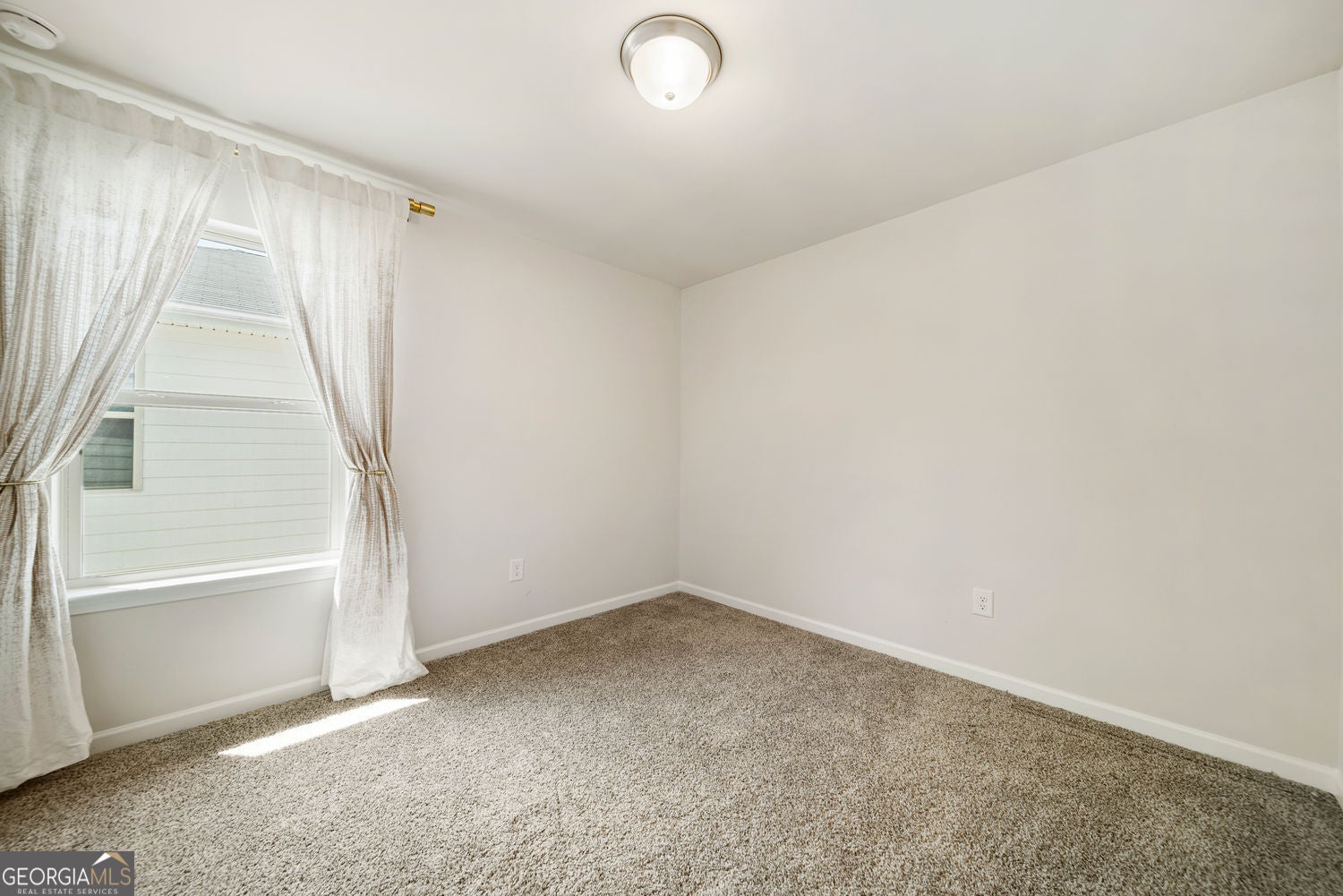 Lilburn, Georgia, 30047, United States, 4 Bedrooms Bedrooms, ,3 BathroomsBathrooms,Residential,For Sale,1913992