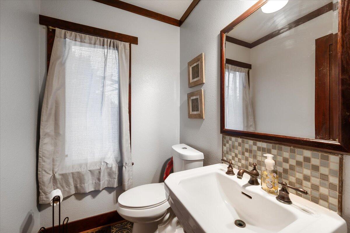 Lompoc, California, 93436, United States, 3 Bedrooms Bedrooms, ,4 BathroomsBathrooms,Residential,For Sale,1996759