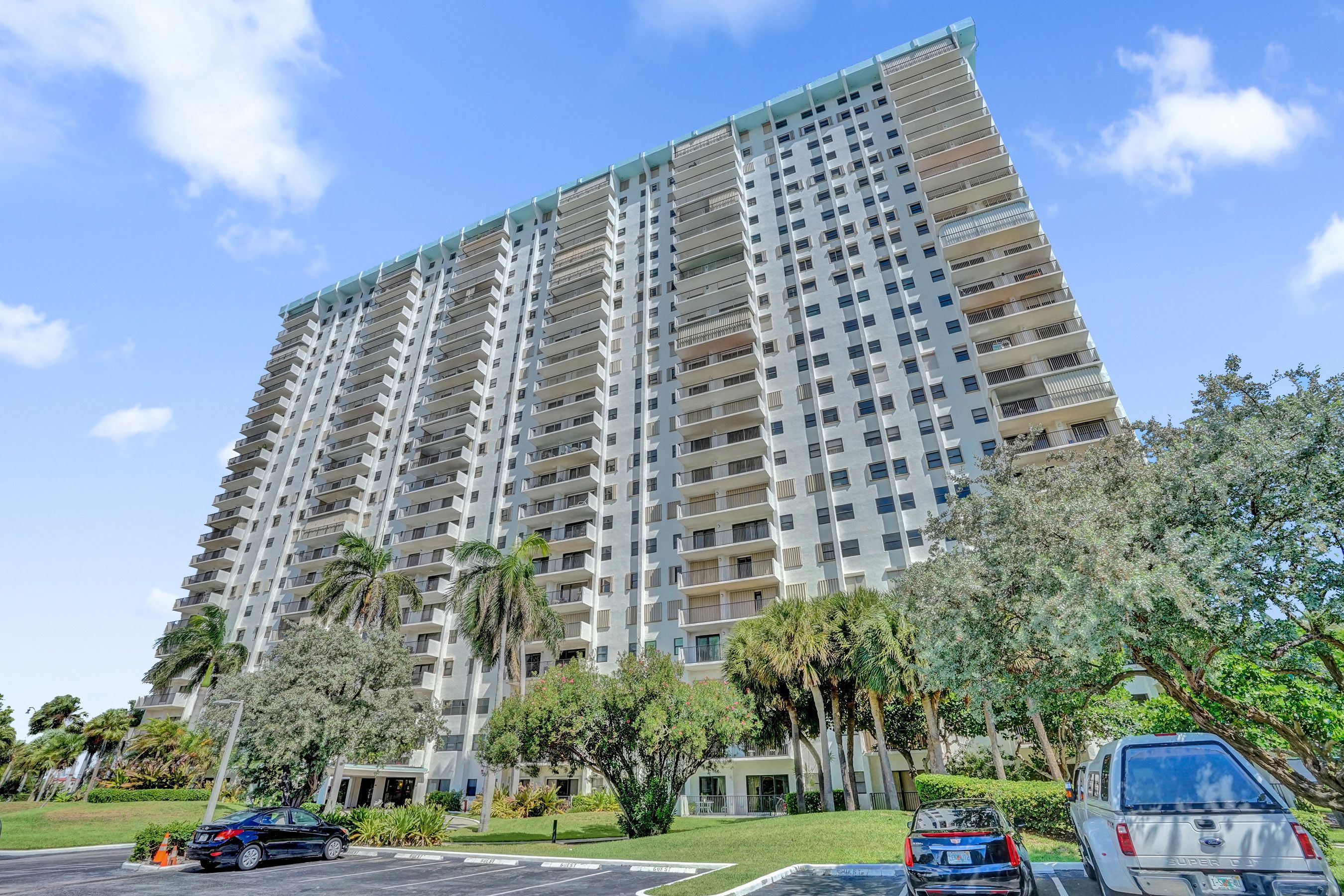  1201 S Ocean Drive, Hollywood, FL, 33019 - 物件實景