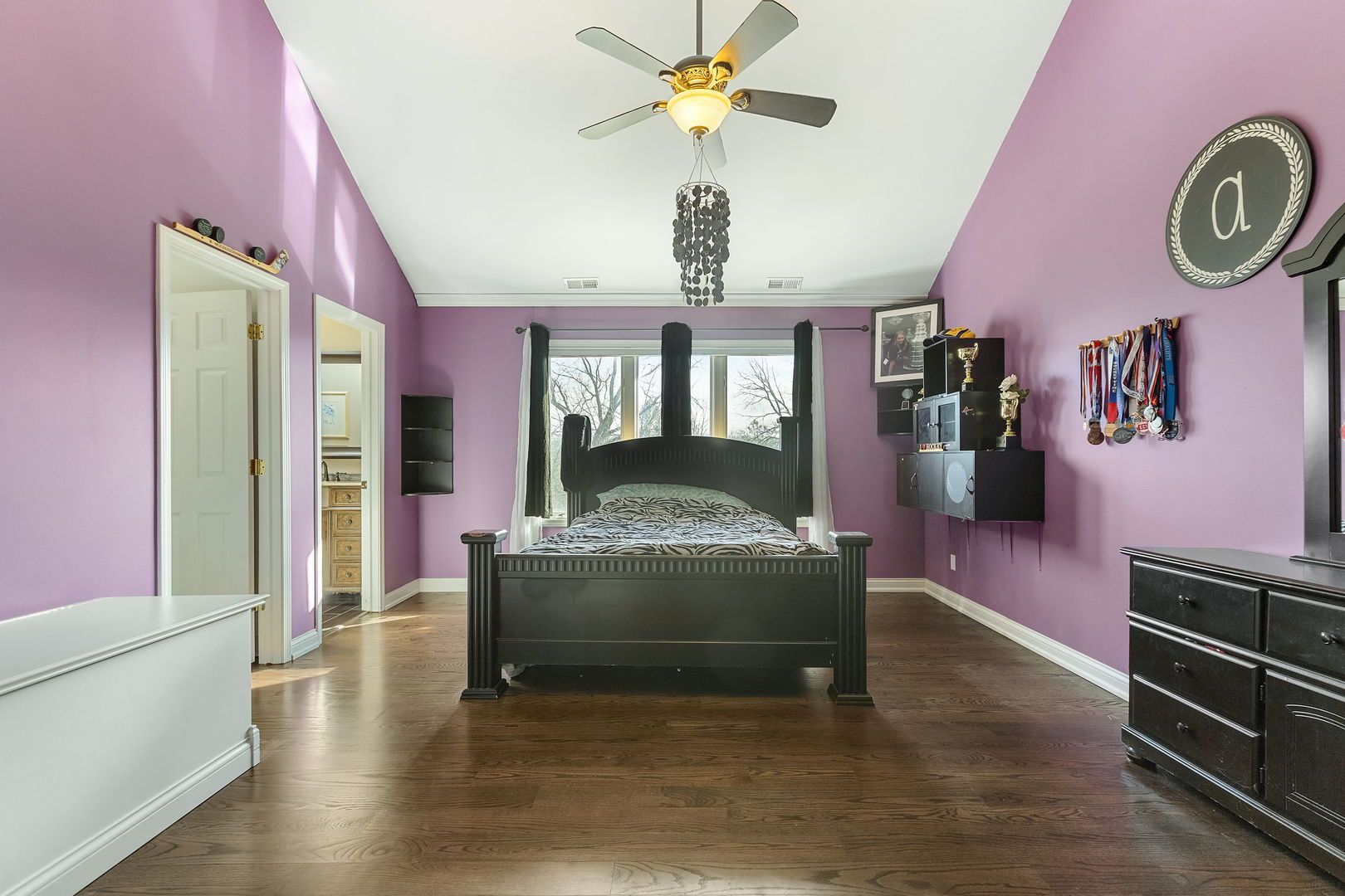 St. Charles, Illinois, 60175, United States, 6 Bedrooms Bedrooms, ,8 BathroomsBathrooms,Residential,For Sale,1940364