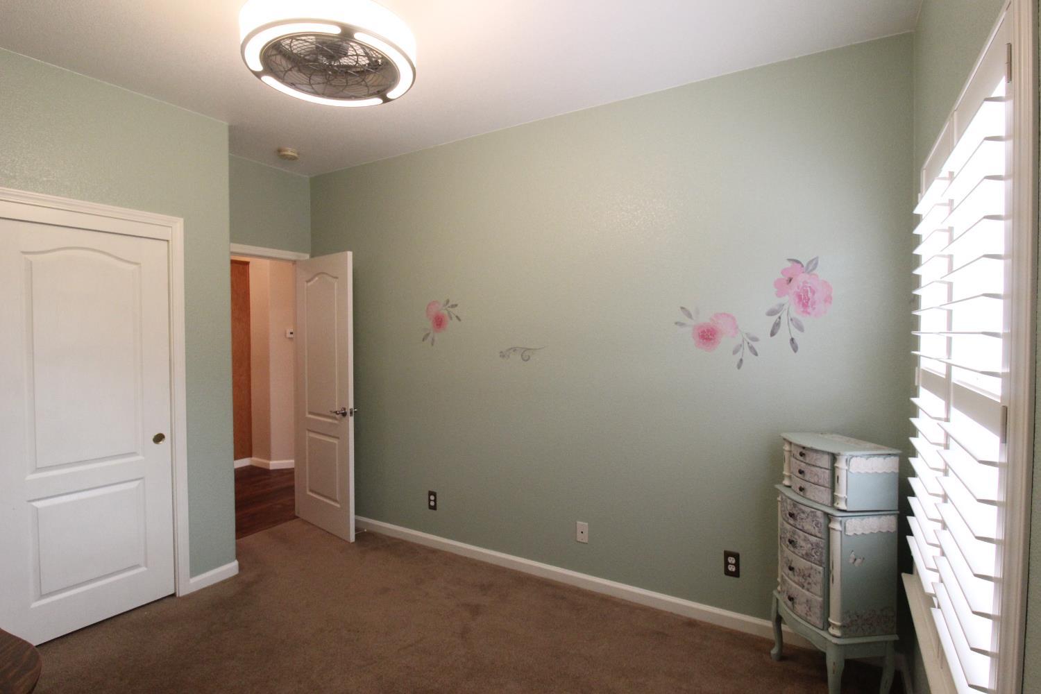 Riverbank, California, 95367, United States, 4 Bedrooms Bedrooms, ,2 BathroomsBathrooms,Residential,For Sale,1976326