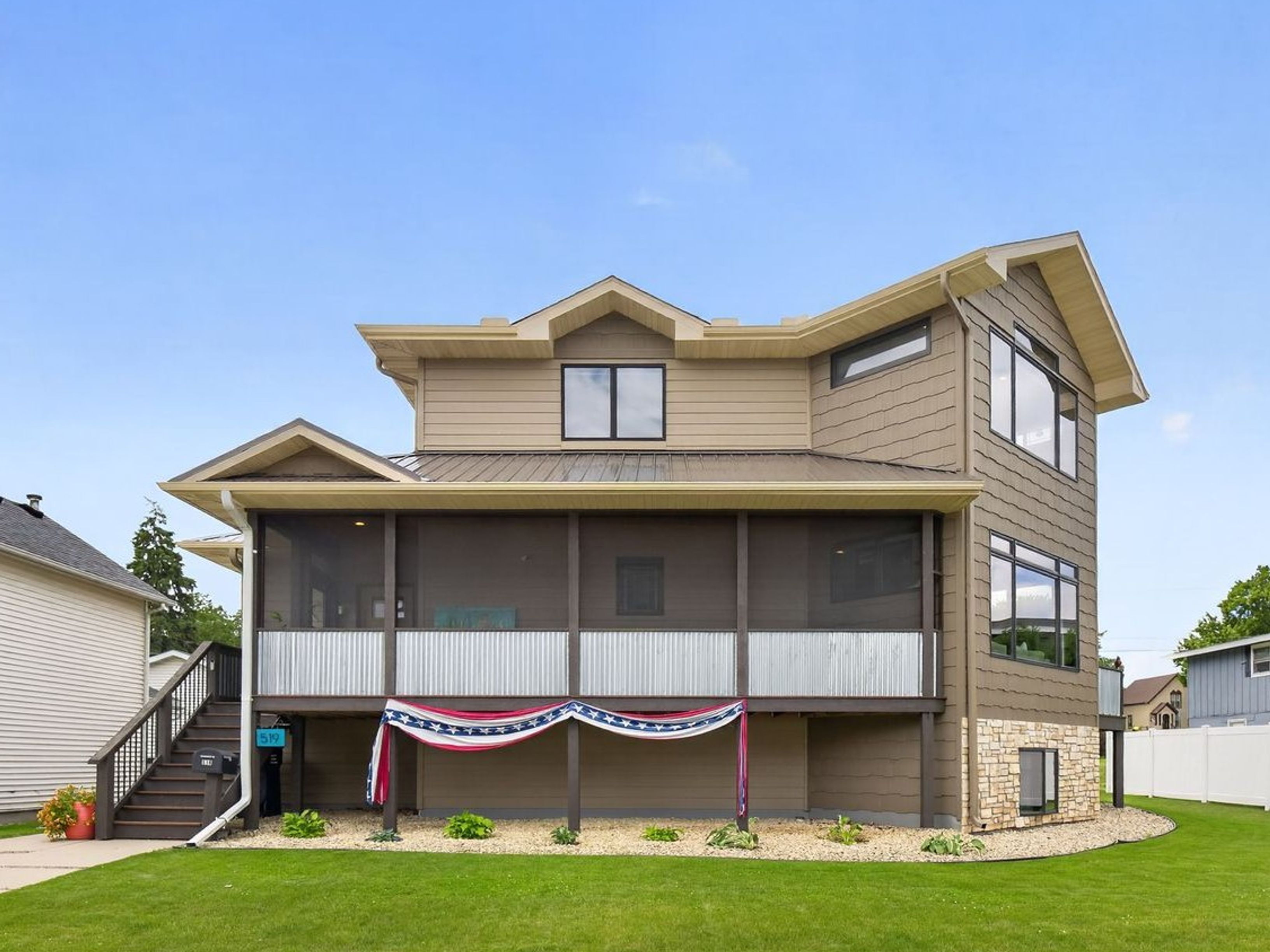  Modern Lake Pepin Retreat with Proven Income Potential - 物件實景