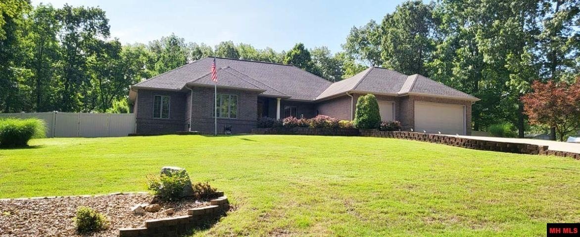 Mountain Home, Arkansas, 72653, United States, 4 Bedrooms Bedrooms, ,3 BathroomsBathrooms,Residential,For Sale,1923117