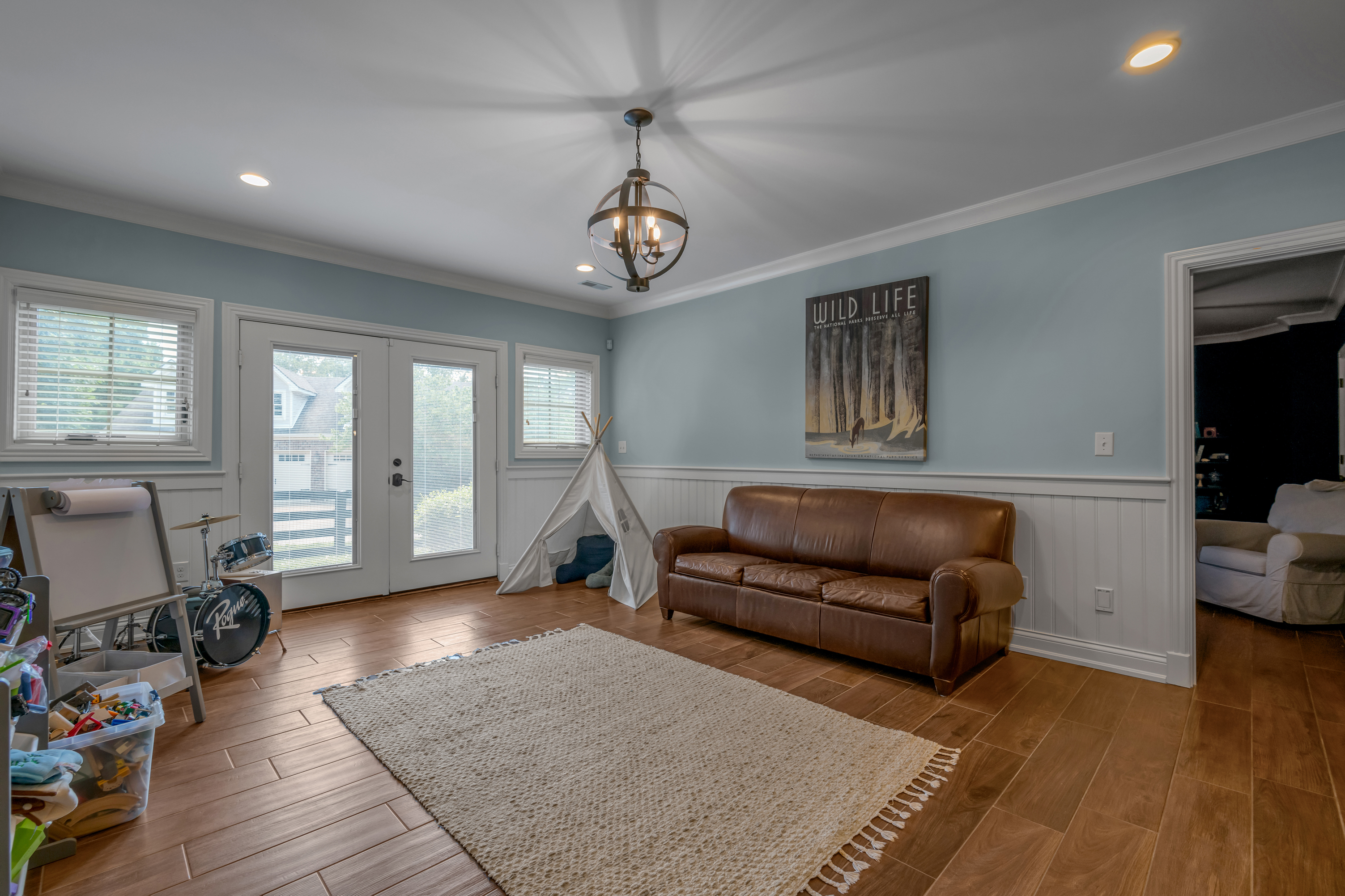  111 Roseburg Way - 物件實景