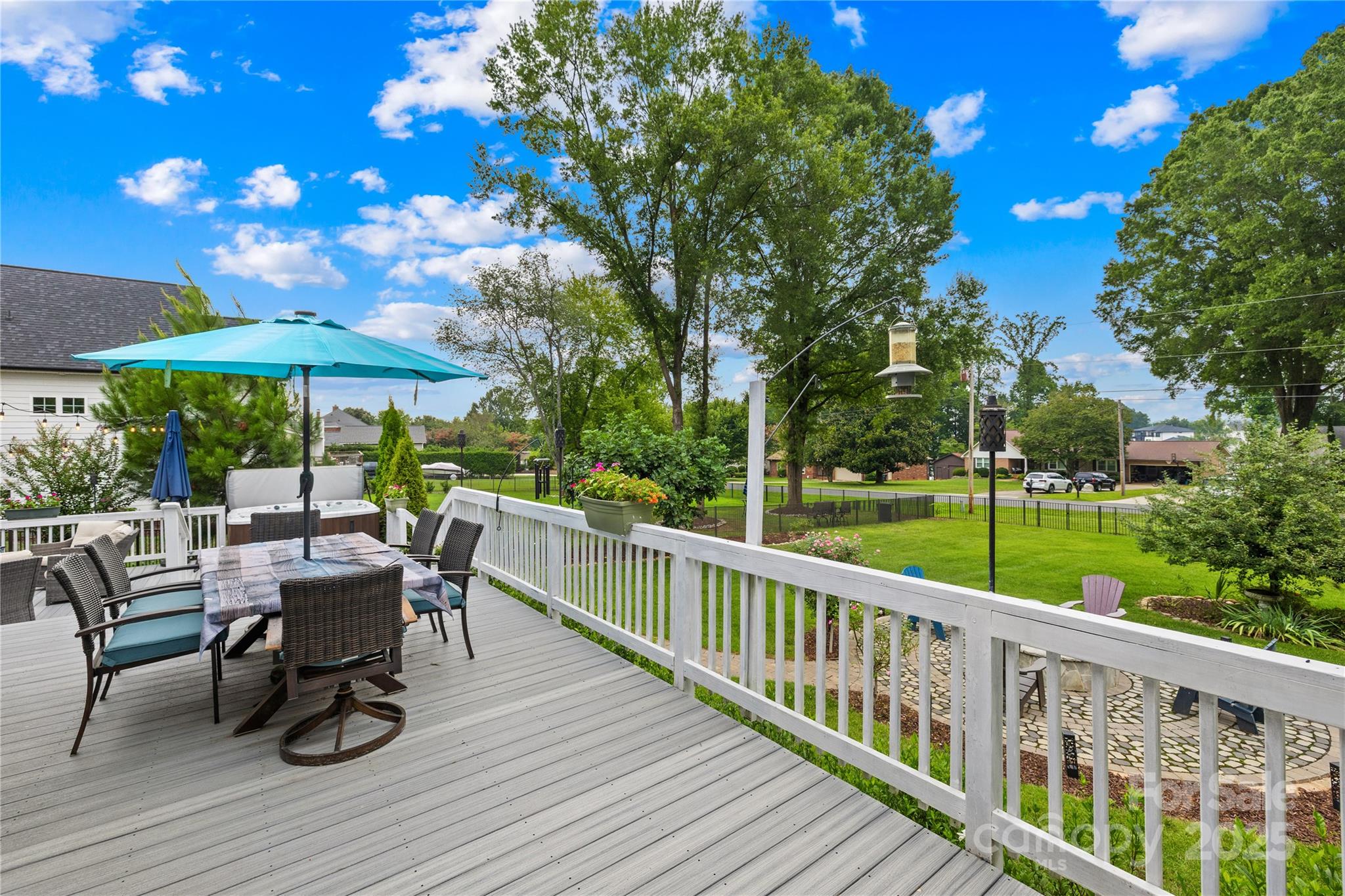 Cornelius, North Carolina, 28031, United States, 3 Bedrooms Bedrooms, ,3 BathroomsBathrooms,Residential,For Sale,1981519