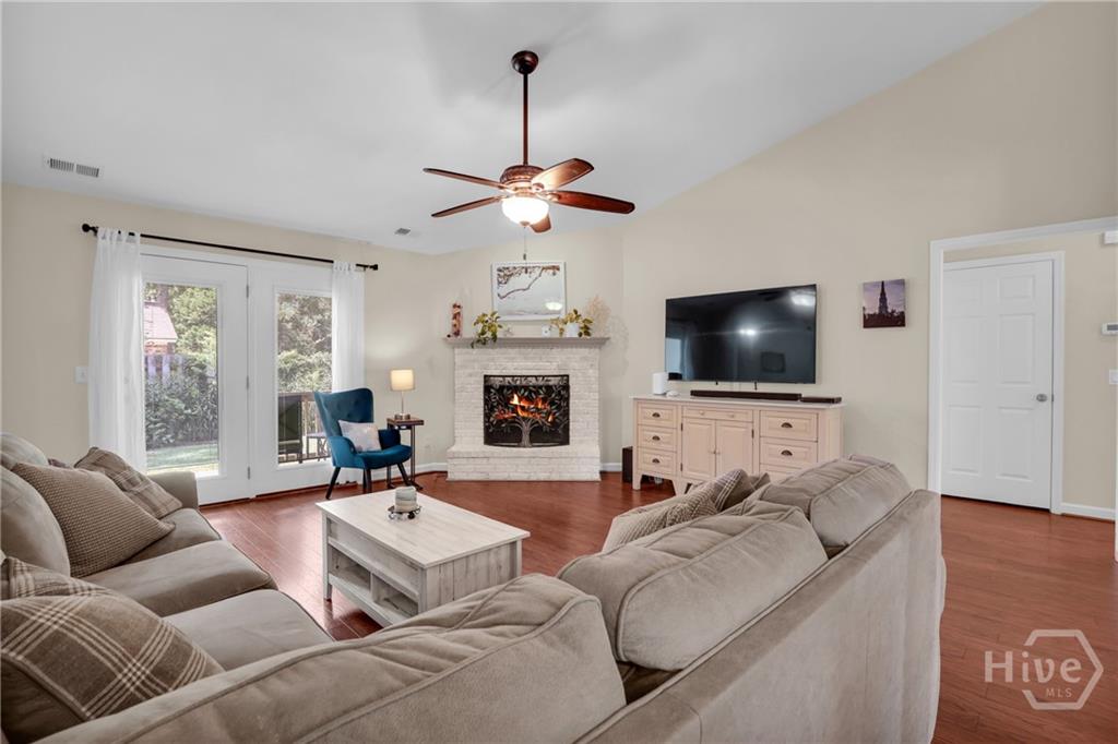 Savannah, Georgia, 31410, United States, 3 Bedrooms Bedrooms, ,2 BathroomsBathrooms,Residential,For Sale,1921952