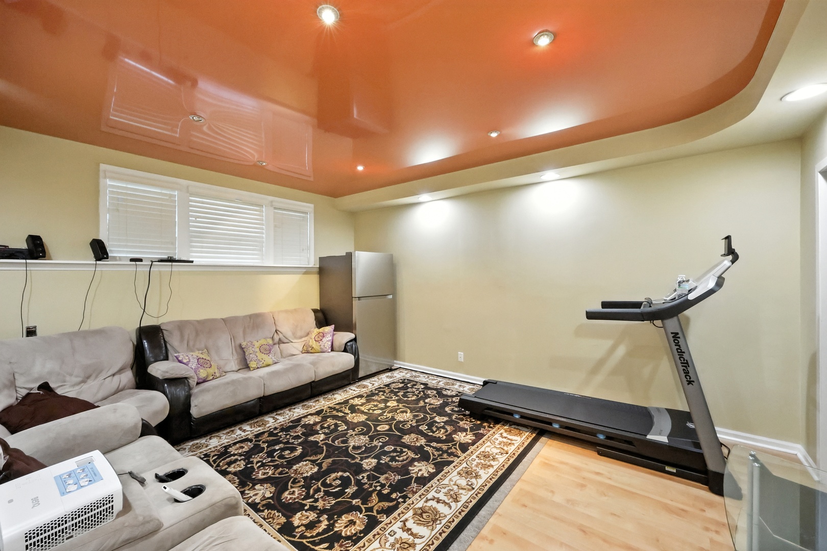Vernon Hills, Illinois, 60061, United States, 4 Bedrooms Bedrooms, ,4 BathroomsBathrooms,Residential,For Sale,1924682