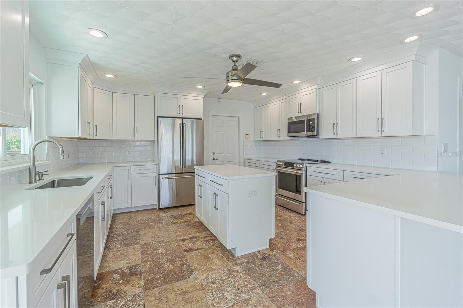 ST PETE BEACH, Florida, 33706, United States, 4 Bedrooms Bedrooms, ,3 BathroomsBathrooms,Residential,For Sale,1983550