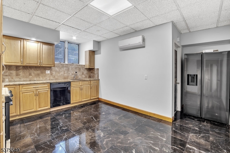 Nutley Twp., New Jersey, 07110, United States, 5 Bedrooms Bedrooms, ,4 BathroomsBathrooms,Residential,For Sale,1906796