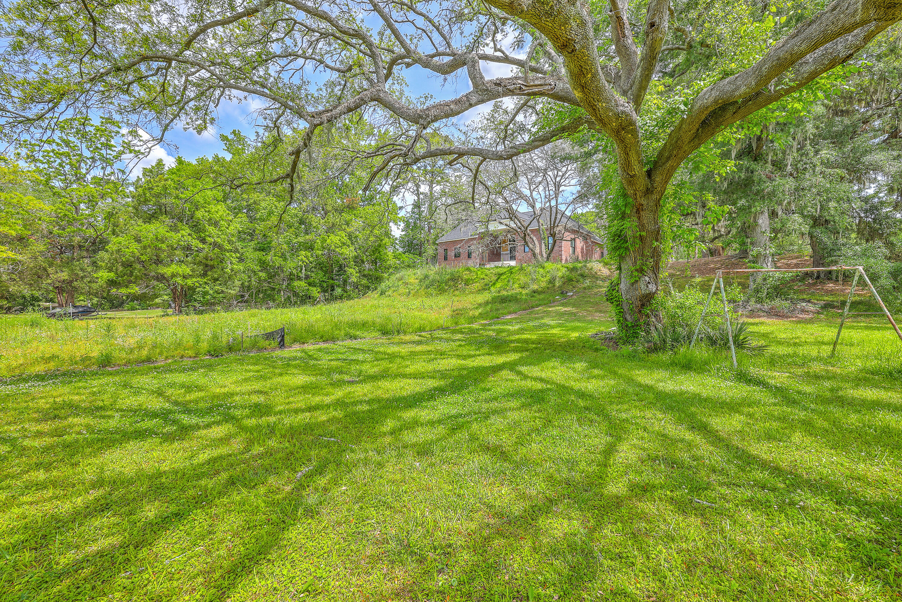 Summerville, South Carolina, 29485, United States, 5 Bedrooms Bedrooms, ,6 BathroomsBathrooms,Residential,For Sale,1977326