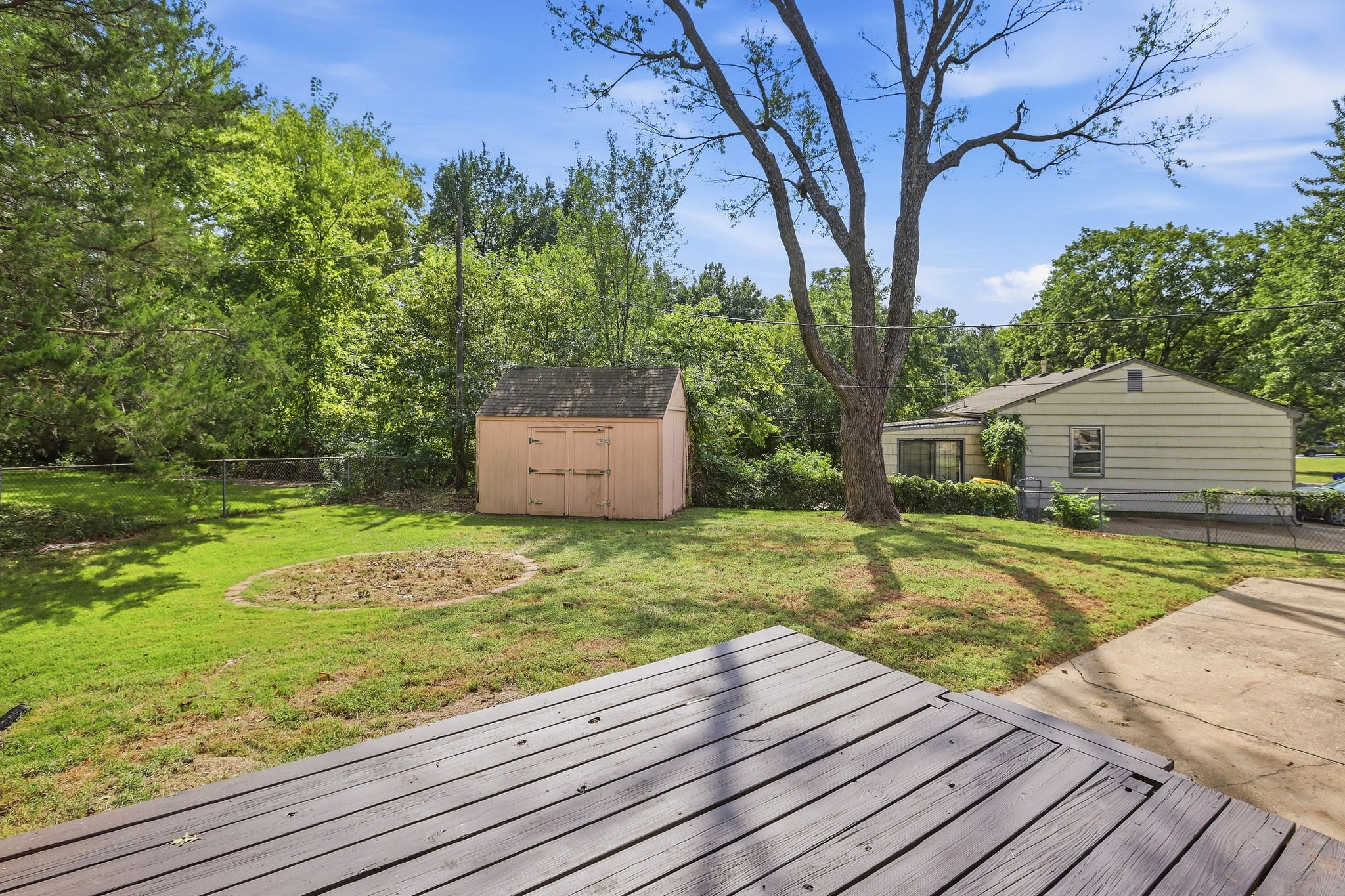  8519 West 69th Terrace, Overland Park, KS 66204 - 物件實景