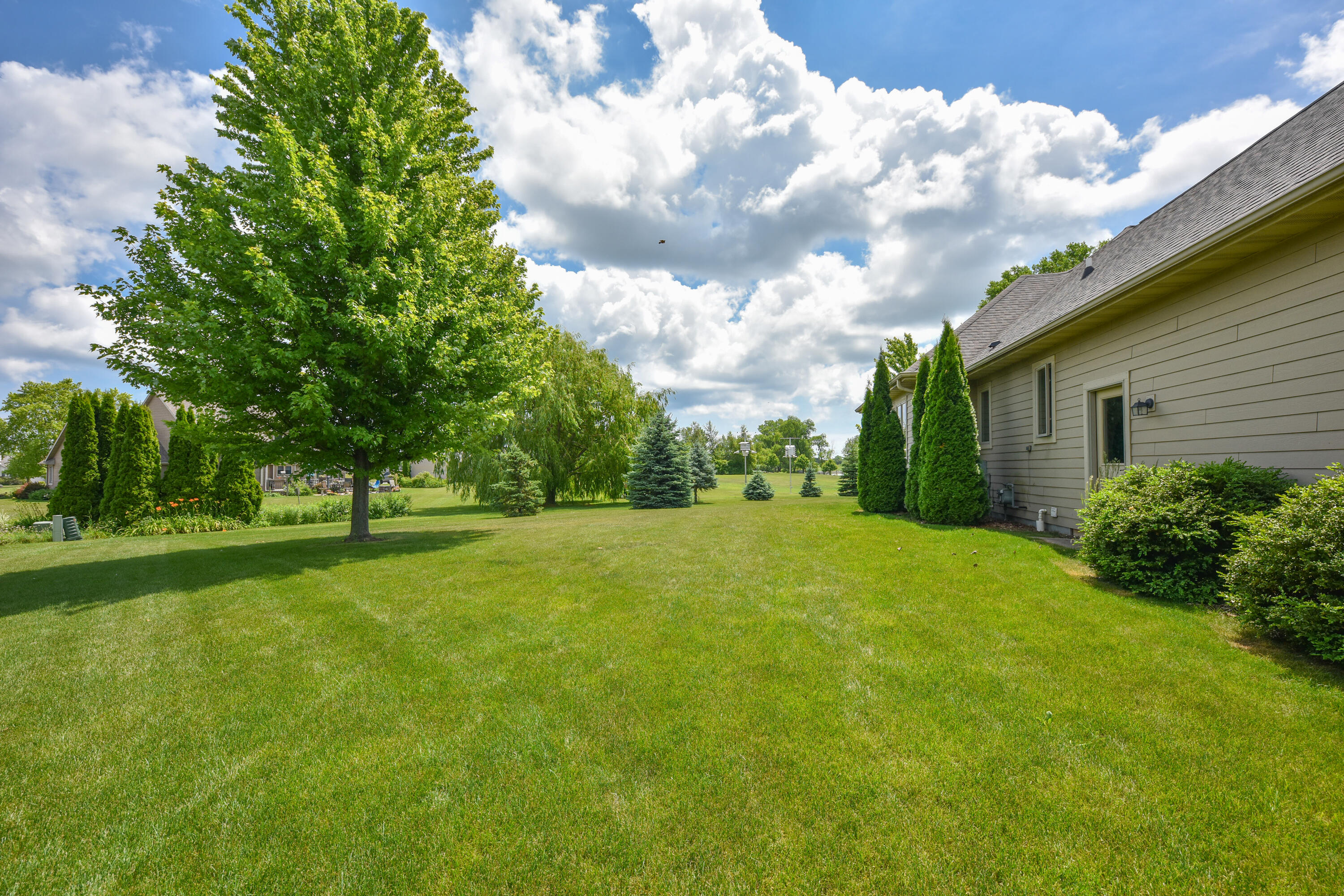 Cedar Grove, Wisconsin, 53013, United States, 3 Bedrooms Bedrooms, ,3 BathroomsBathrooms,Residential,For Sale,1967811