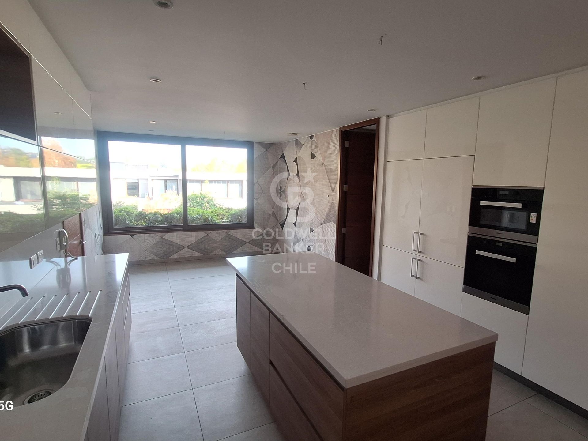 Las Condes, Chile, 4 Bedrooms Bedrooms, ,5 BathroomsBathrooms,Residential,For Sale,1932159