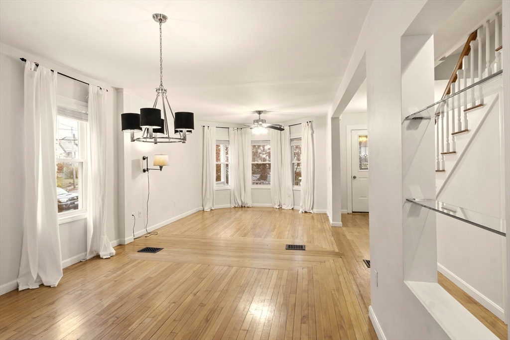 Beverly, Massachusetts, 01915, United States, 4 Bedrooms Bedrooms, ,3 BathroomsBathrooms,Residential,For Sale,1987739