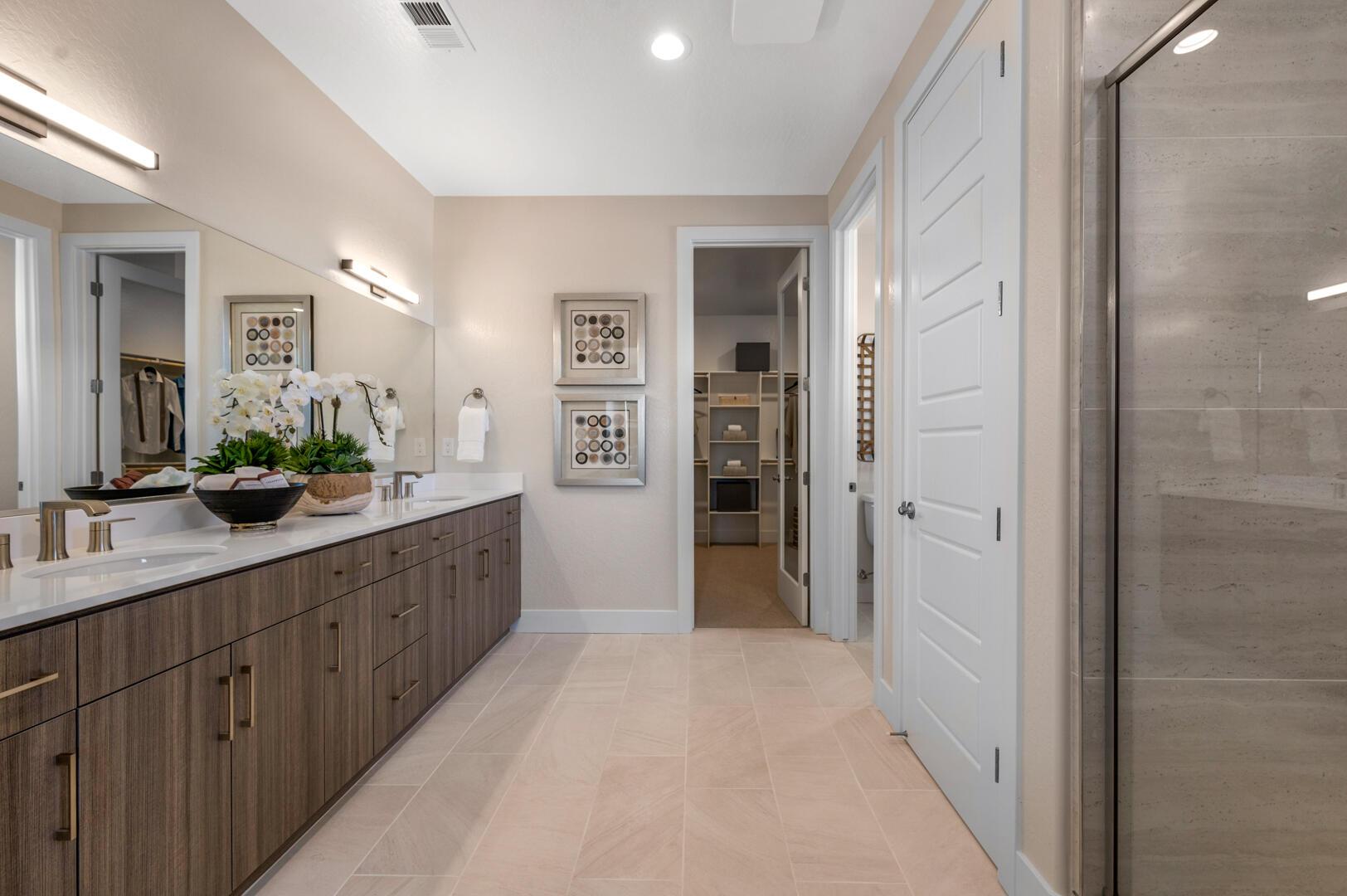 Tulare, California, 93274, United States, 4 Bedrooms Bedrooms, ,3 BathroomsBathrooms,Residential,For Sale,1975165