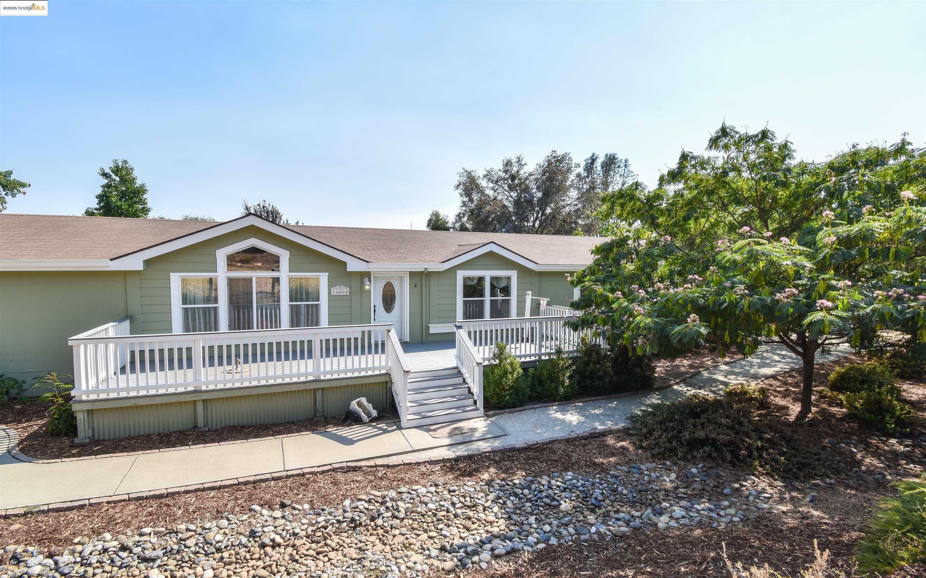 Columbia, California, 95310, United States, 3 Bedrooms Bedrooms, ,2 BathroomsBathrooms,Residential,For Sale,1941658