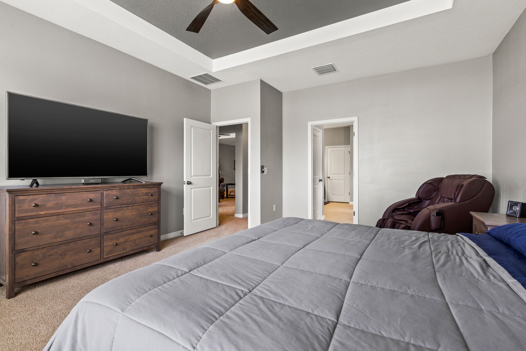 Wesley Chapel, Florida, 33545, United States, 4 Bedrooms Bedrooms, ,5 BathroomsBathrooms,Residential,For Sale,1975972