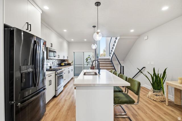 Salt Lake City, Utah, 84115, United States, 3 Bedrooms Bedrooms, ,3 BathroomsBathrooms,Residential,For Sale,1998699