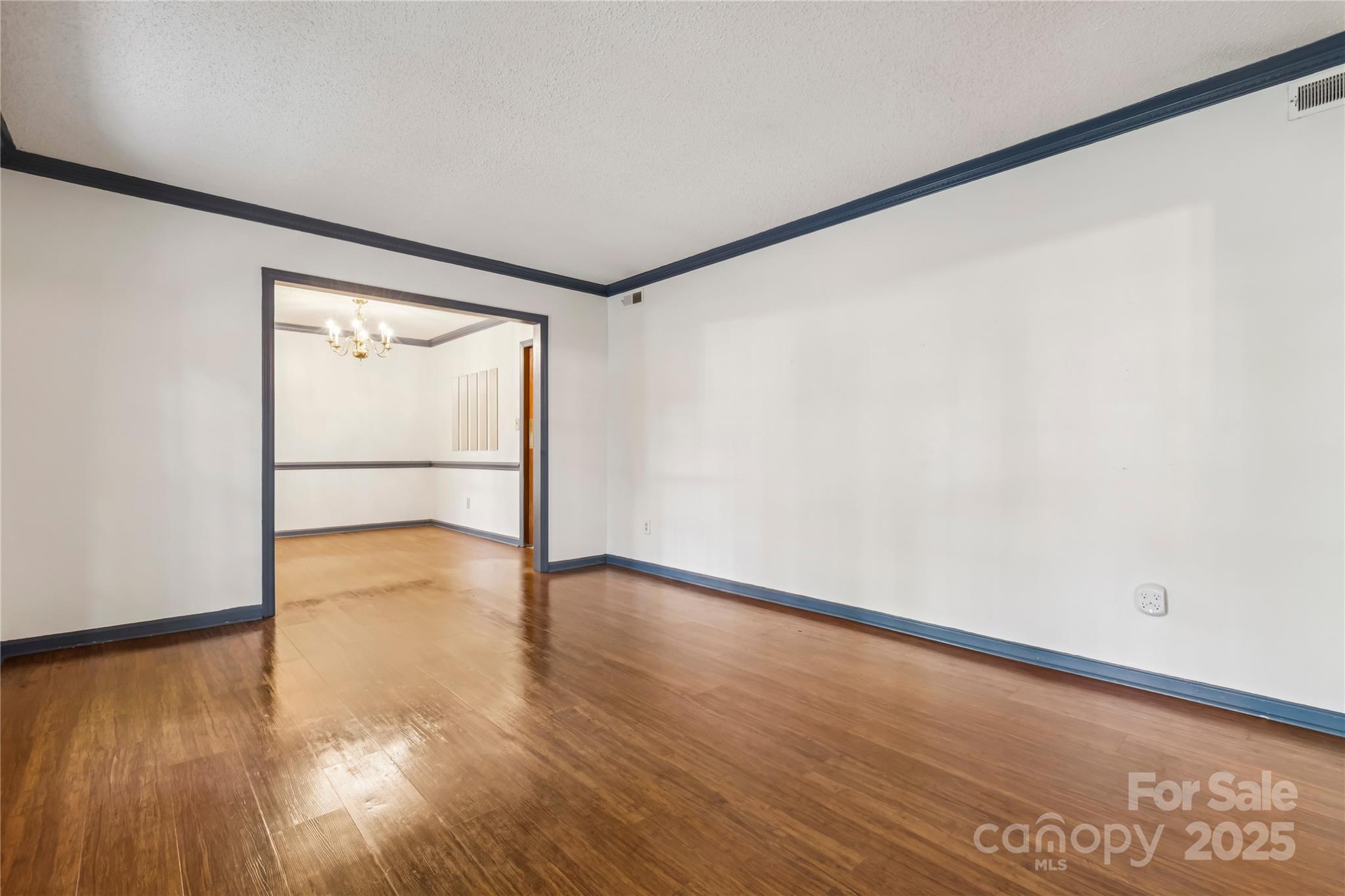 Matthews, North Carolina, 28105, United States, 4 Bedrooms Bedrooms, ,3 BathroomsBathrooms,Residential,For Sale,1938548