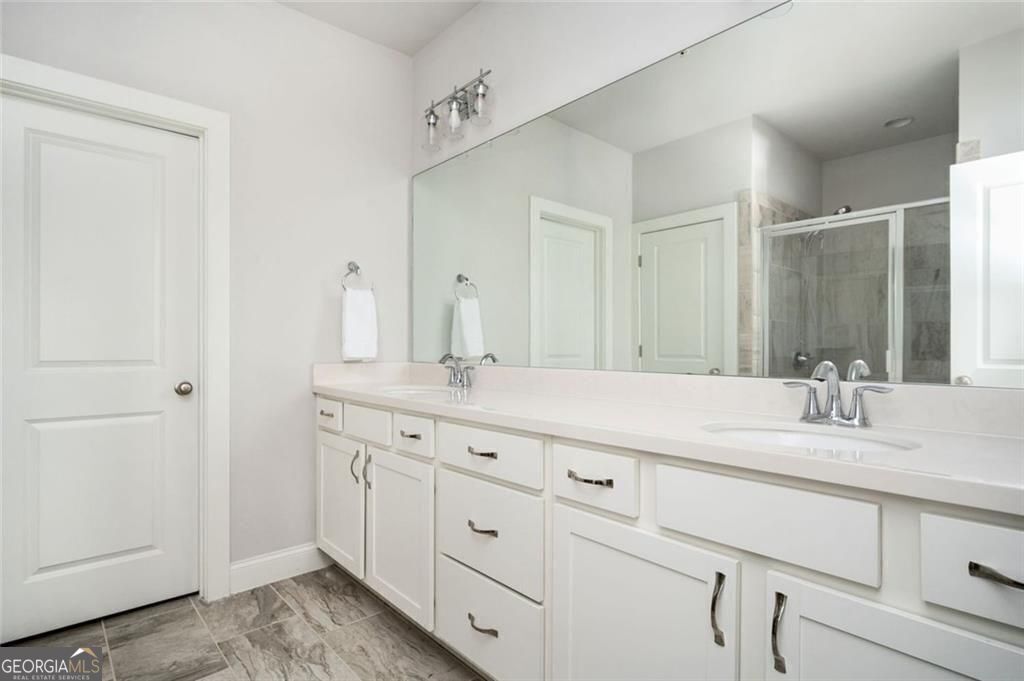 Alpharetta, Georgia, 30009, United States, 4 Bedrooms Bedrooms, ,4 BathroomsBathrooms,Residential,For Sale,1859050