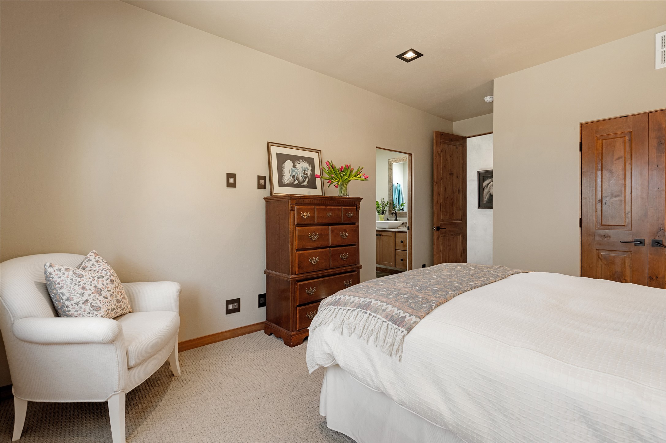  4 W. Golden Eagle - 物件實景