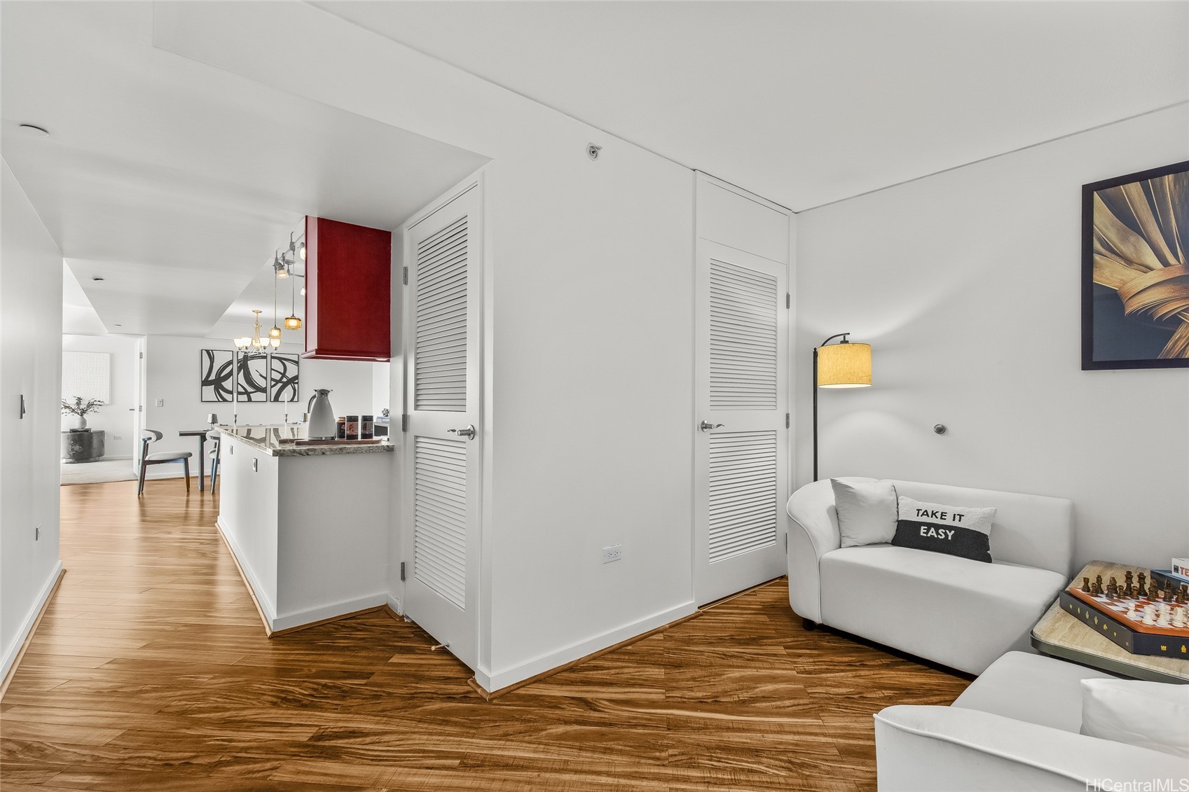 Honolulu, Hawaii, 96814, United States, 2 Bedrooms Bedrooms, ,2 BathroomsBathrooms,Residential,For Sale,2003037