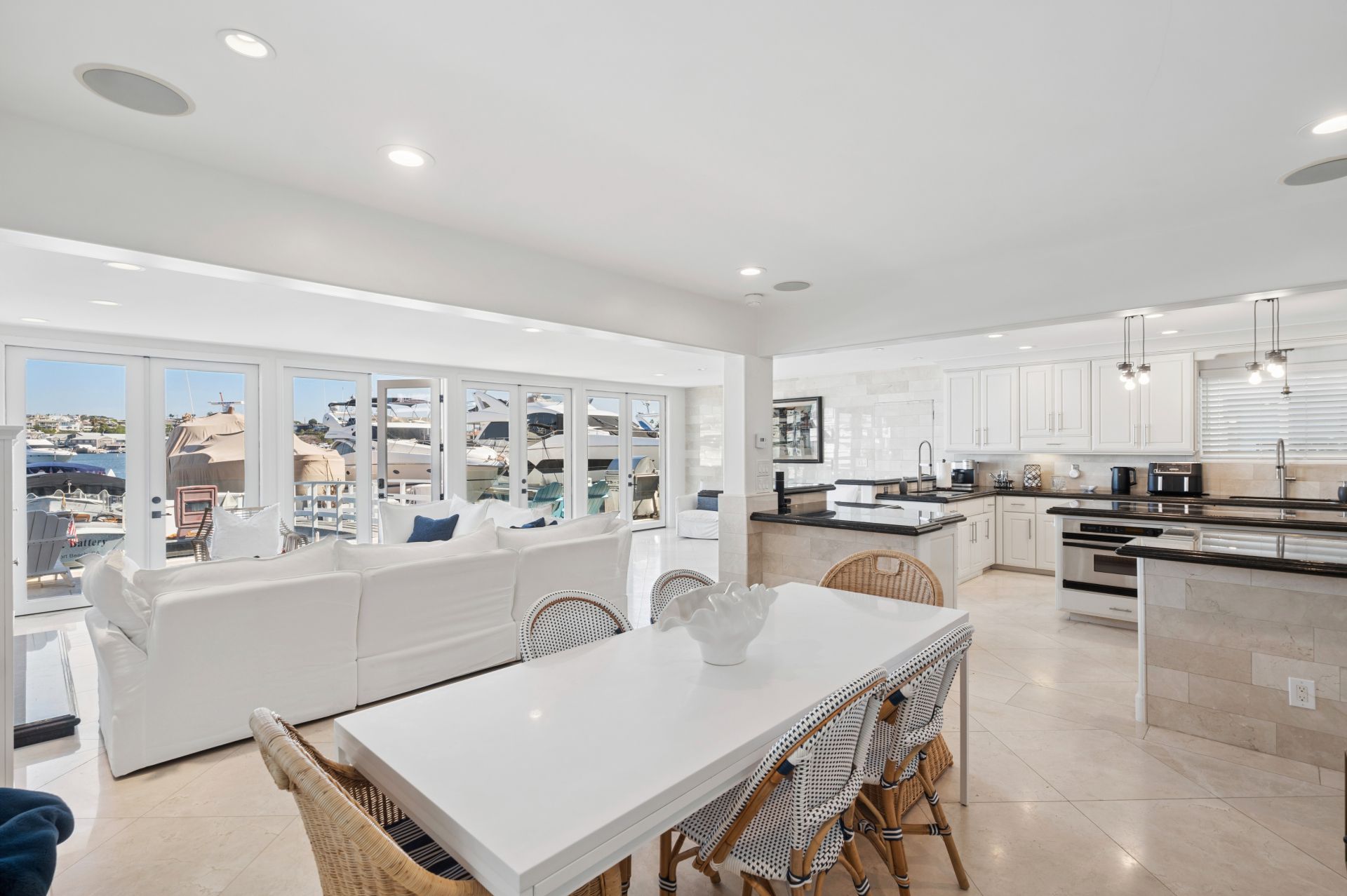  3322 and 3324 Via Lido, Newport Beach, CA 92663 - 物件實景
