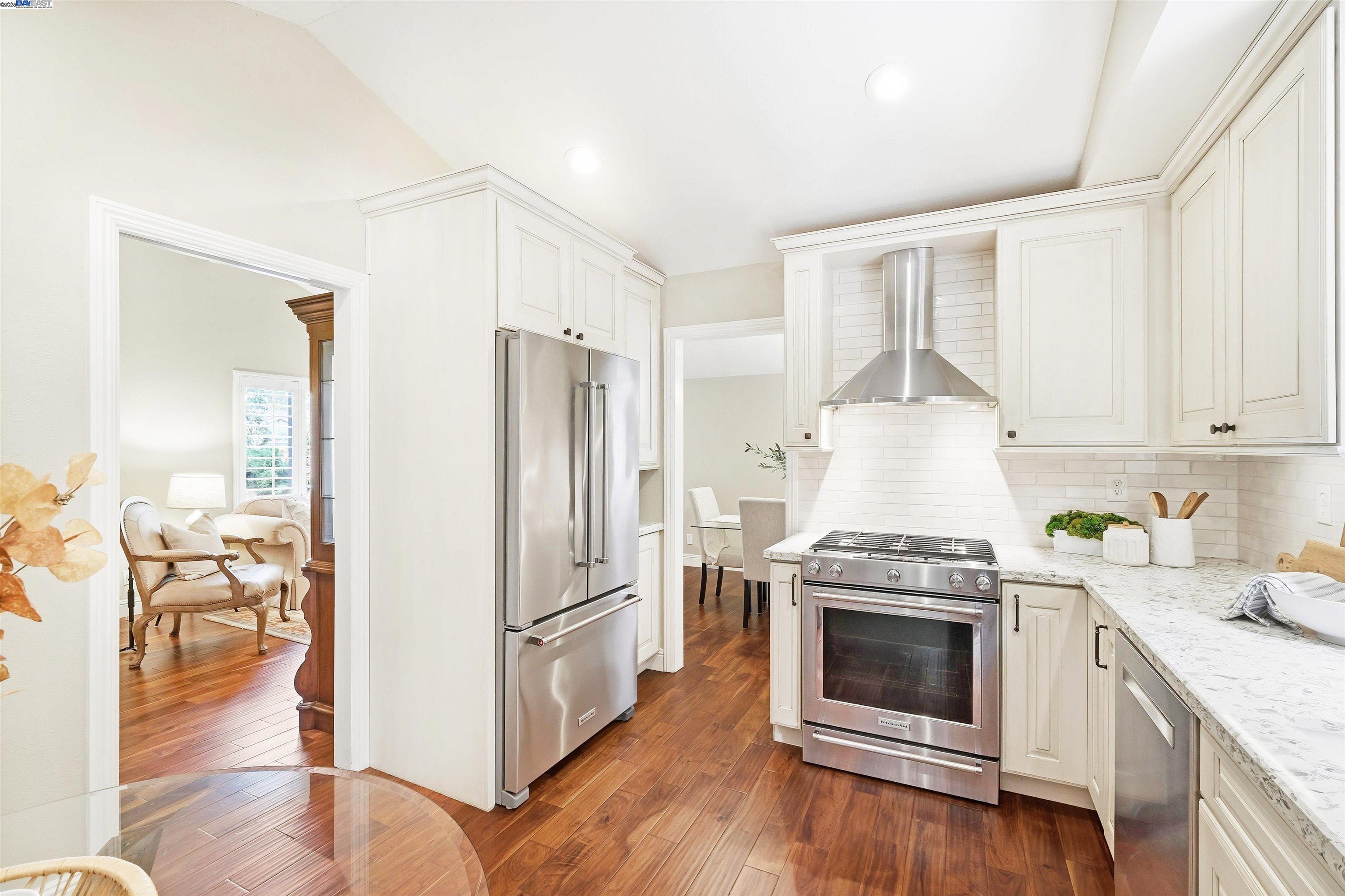 Fremont, California, 94536, United States, 4 Bedrooms Bedrooms, ,2 BathroomsBathrooms,Residential,For Sale,1990968