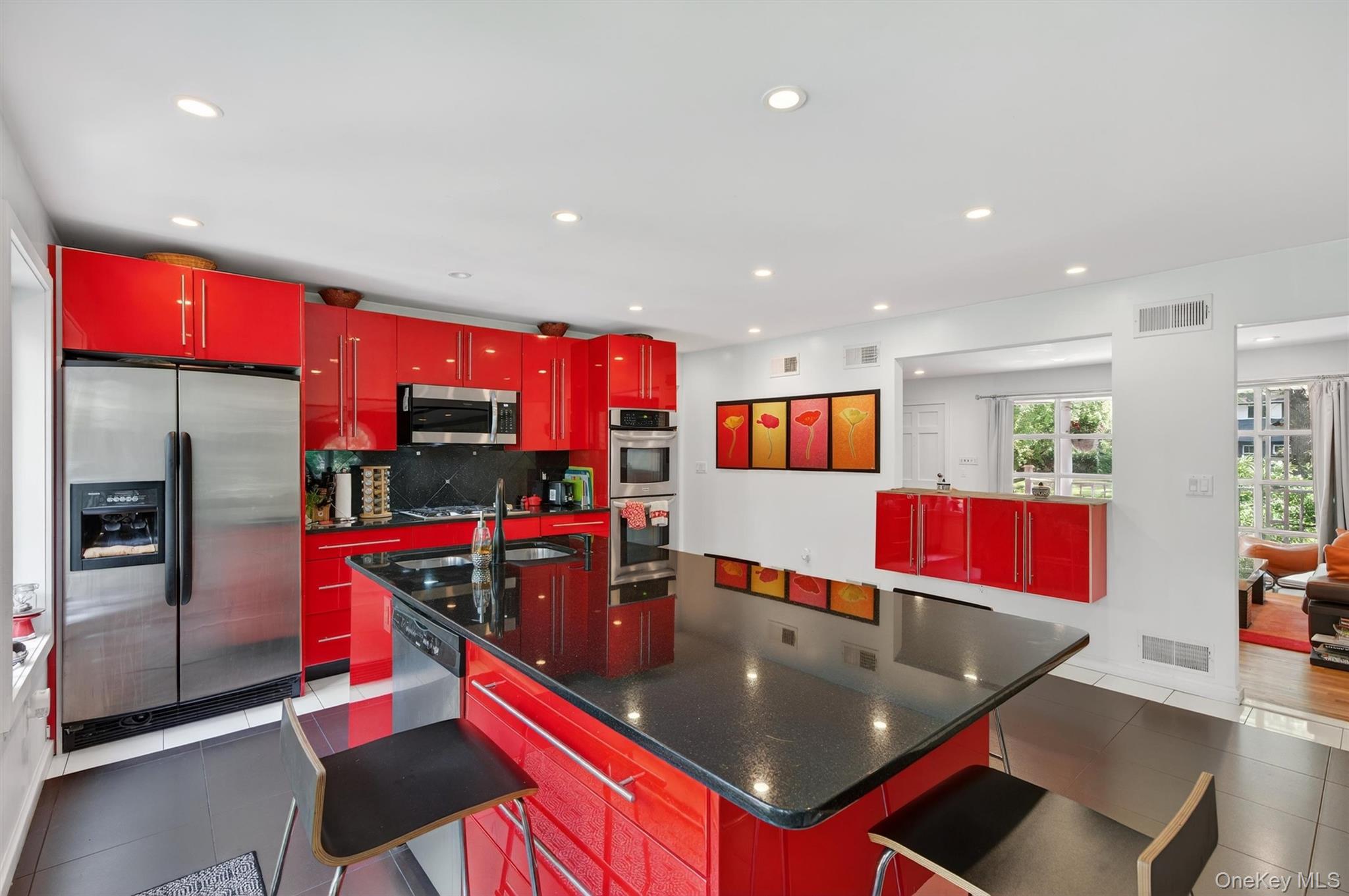 New City, New York, 10956, United States, 4 Bedrooms Bedrooms, ,3 BathroomsBathrooms,Residential,For Sale,2049142