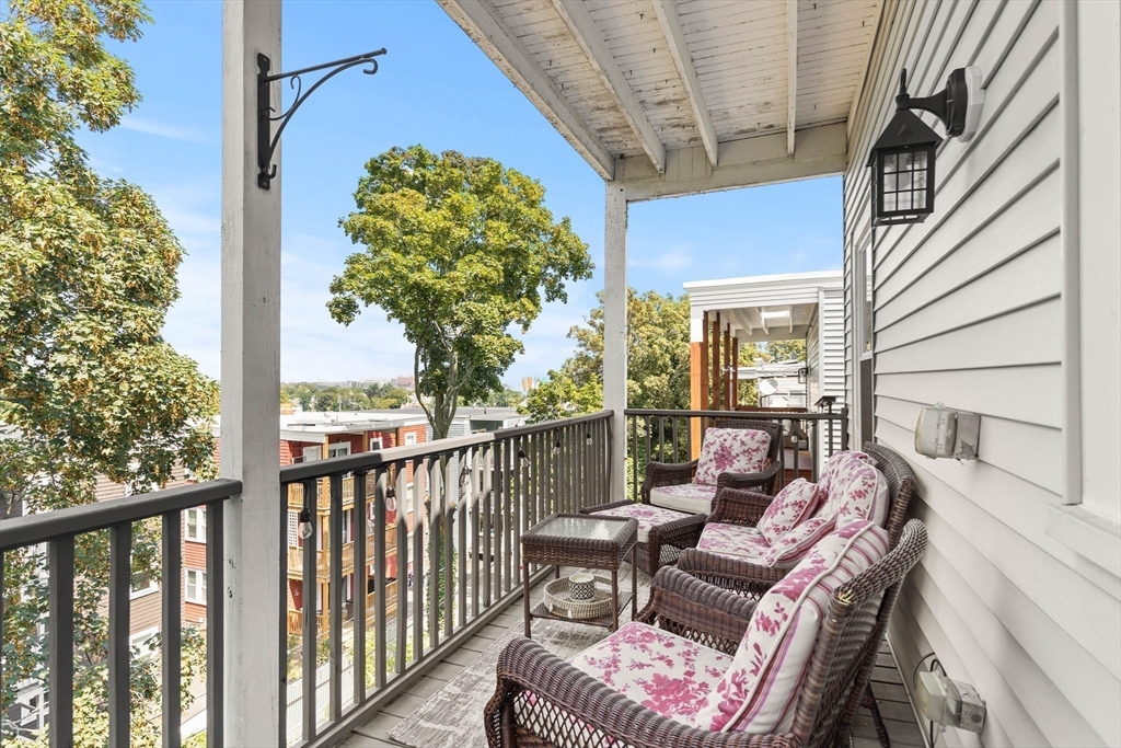 Boston, Massachusetts, 02122, United States, 3 Bedrooms Bedrooms, ,1 BathroomBathrooms,Residential,For Sale,2000785