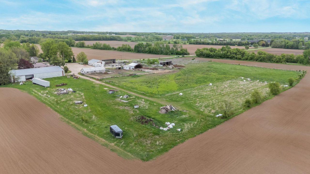 HORTONVILLE, Wisconsin, 54944, United States, 3 Bedrooms Bedrooms, ,2 BathroomsBathrooms,Residential,For Sale,1827520