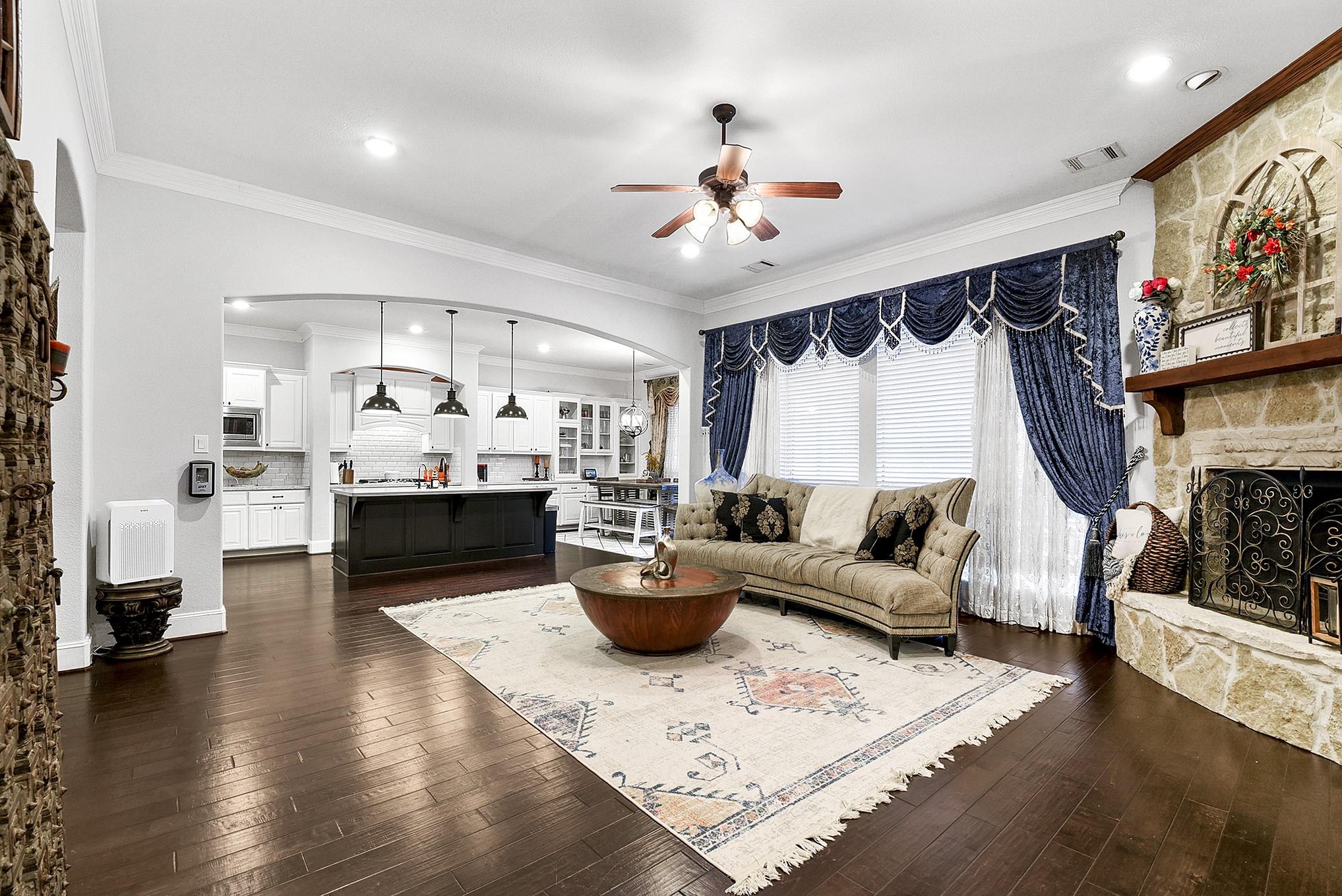 Katy, Texas, 77494, United States, 5 Bedrooms Bedrooms, ,4 BathroomsBathrooms,Residential,For Sale,2015284