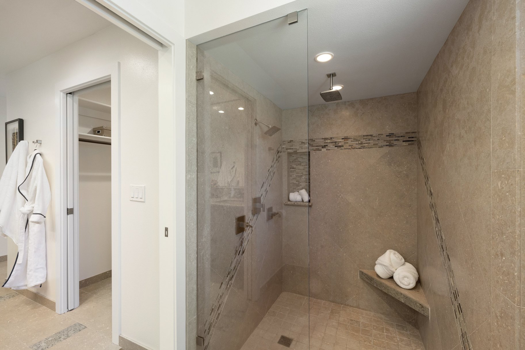  Scenic Fairway Living With by Modern Elegance - 物件實景