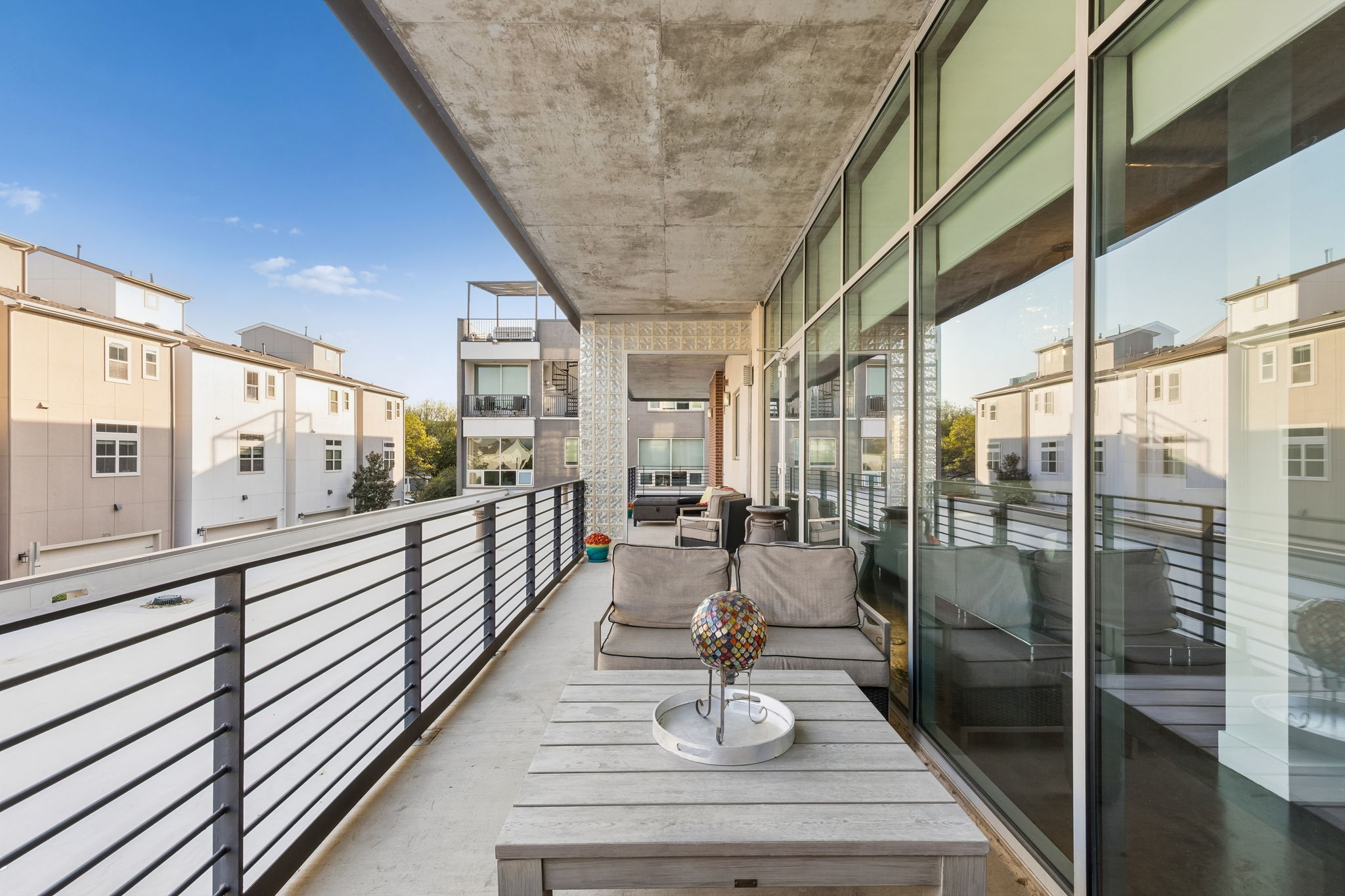  Rare Double Residence that Redefines Midrise Living in the Heart of Dallas - 物件實景