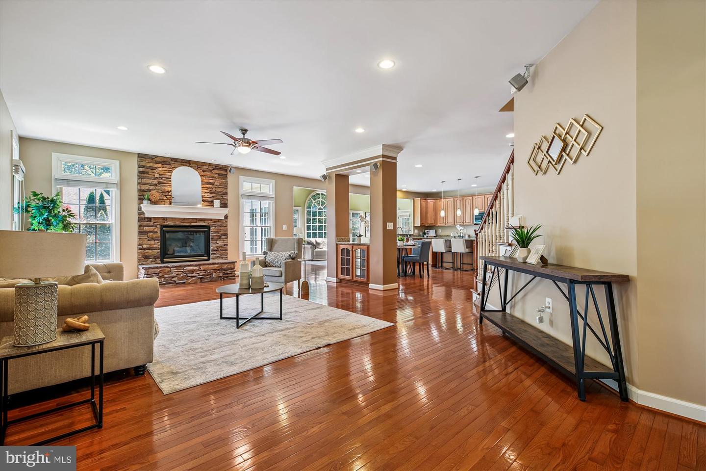 Gaithersburg, Maryland, 20878, United States, 5 Bedrooms Bedrooms, ,5 BathroomsBathrooms,Residential,For Sale,1907649
