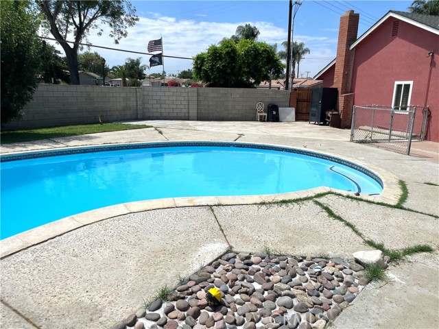 Riverside, California, 92503, United States, 4 Bedrooms Bedrooms, ,2 BathroomsBathrooms,Residential,For Sale,1928709