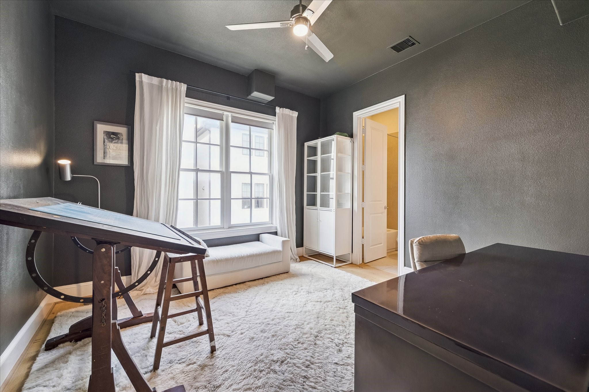  6108 Nicholas Grove Place - 物件實景