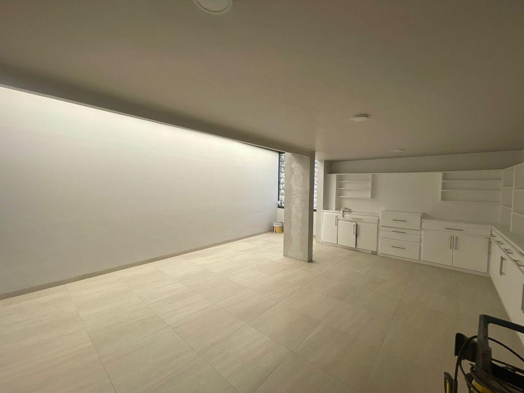 Mariano Azuela, Naucalpan de Juárez, Estado de México, 53100, Mexico, 4 Bedrooms Bedrooms, ,4 BathroomsBathrooms,Residential,For Sale,Mariano Azuela,1626519