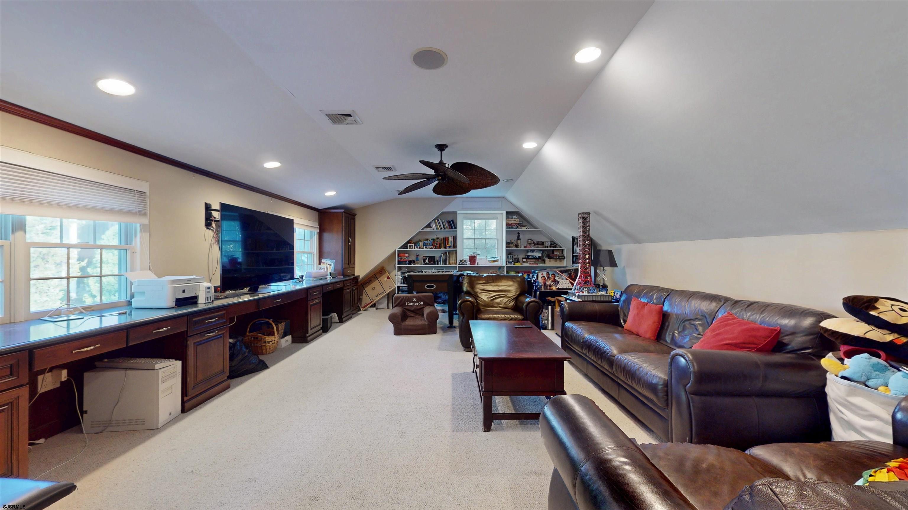 Linwood, New Jersey, 08221, United States, 6 Bedrooms Bedrooms, ,5 BathroomsBathrooms,Residential,For Sale,1975811