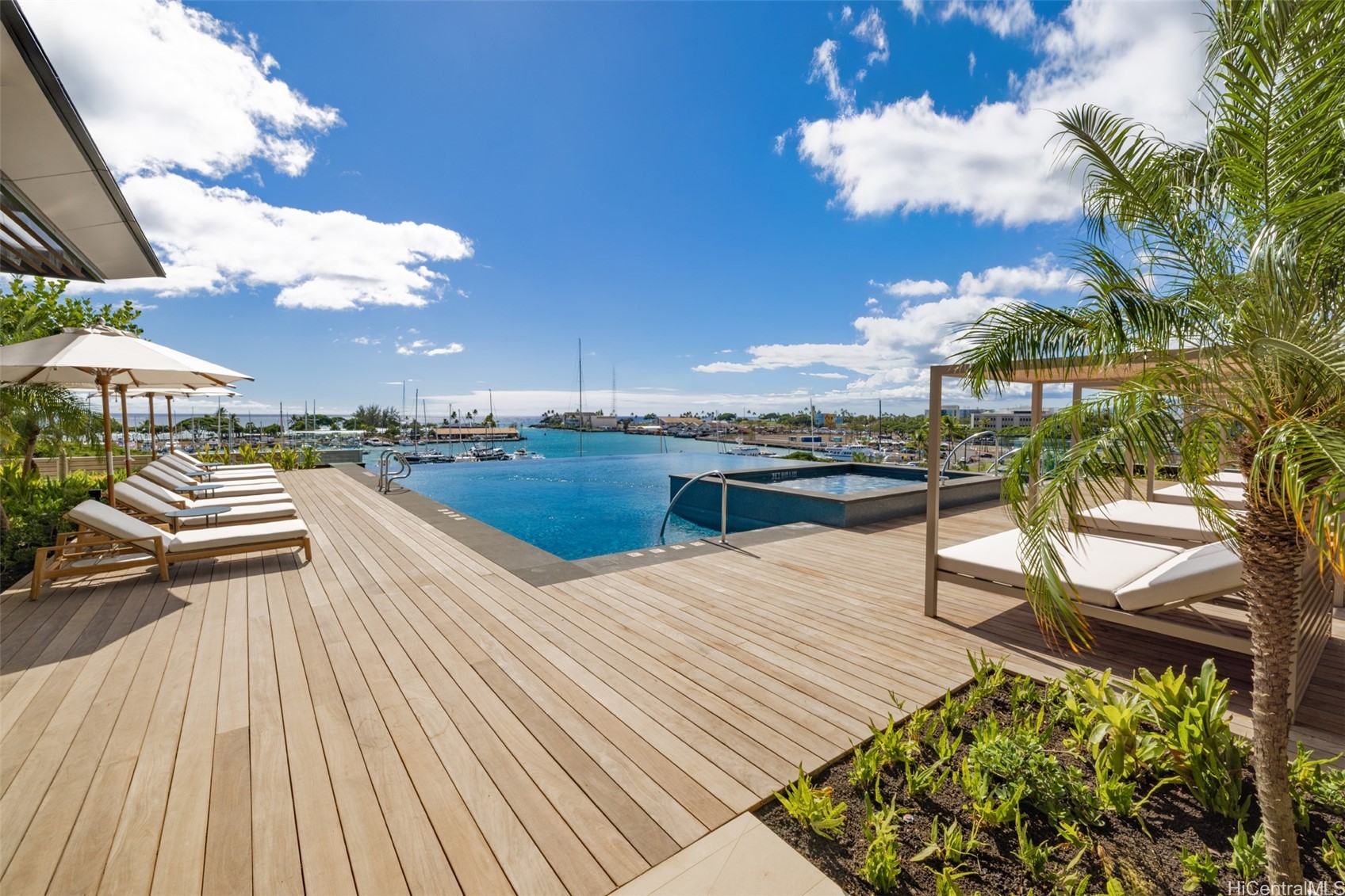 Honolulu, Hawaii, 96814, United States, 1 Bedroom Bedrooms, ,1 BathroomBathrooms,Residential,For Sale,1996229