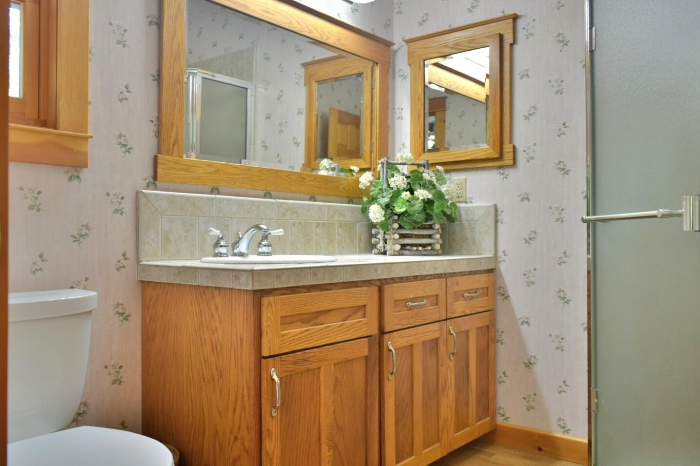 Cave Junction, Oregon, 97523, United States, 3 Bedrooms Bedrooms, ,3 BathroomsBathrooms,Residential,For Sale,1975674