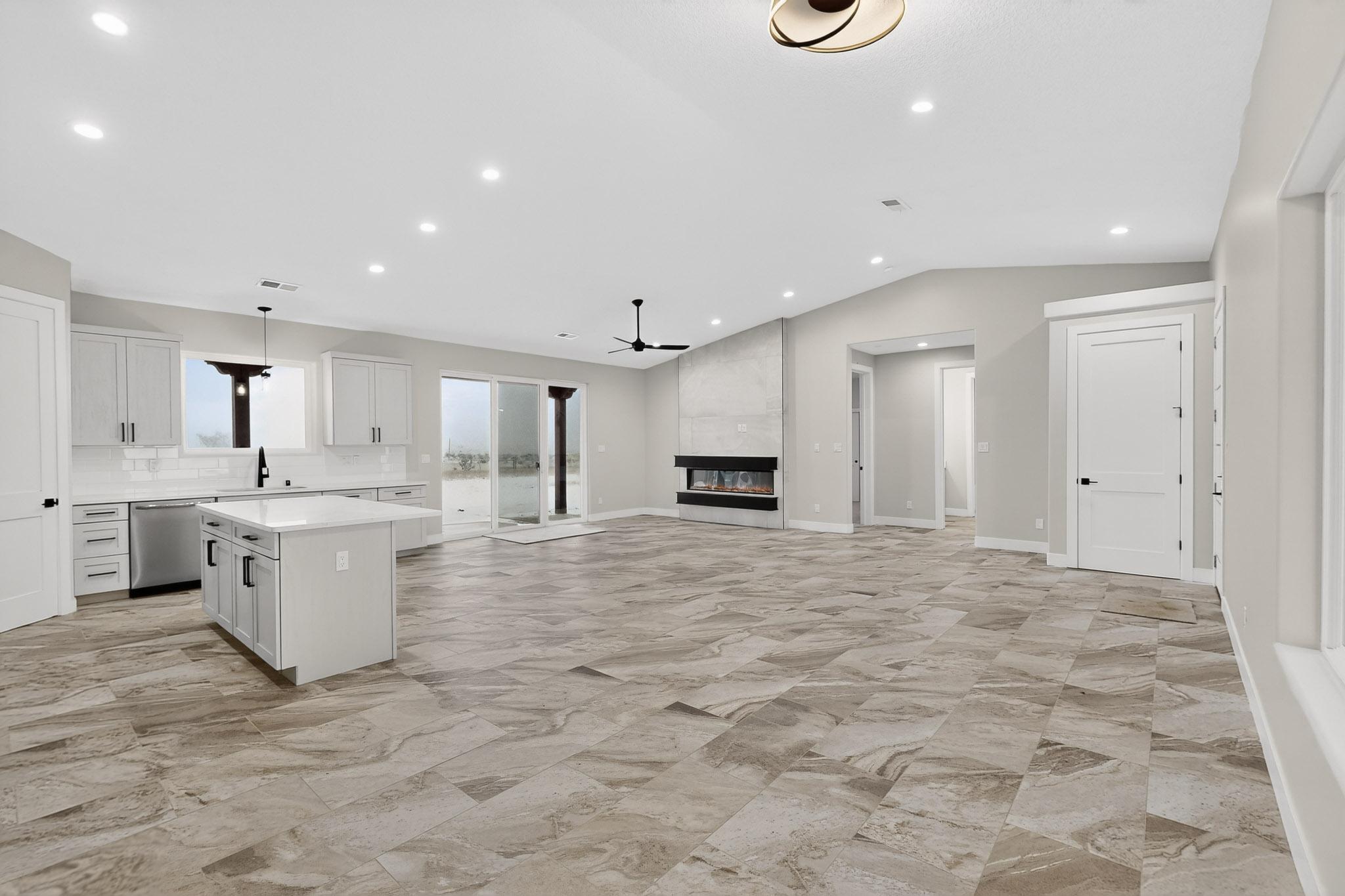 Edgewood, New Mexico, 87105, United States, 3 Bedrooms Bedrooms, ,3 BathroomsBathrooms,Residential,For Sale,2002461