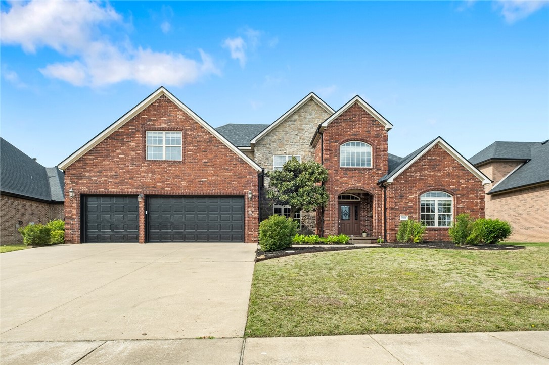 Bentonville, Arkansas, 72712, United States, 4 Bedrooms Bedrooms, ,4 BathroomsBathrooms,Residential,For Sale,1805614