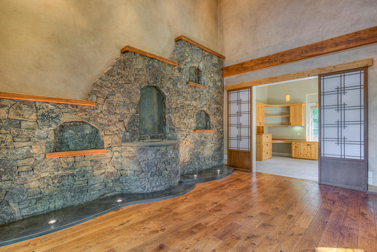 Bend, Oregon, 97703, United States, 4 Bedrooms Bedrooms, ,5 BathroomsBathrooms,Residential,For Sale,1979123