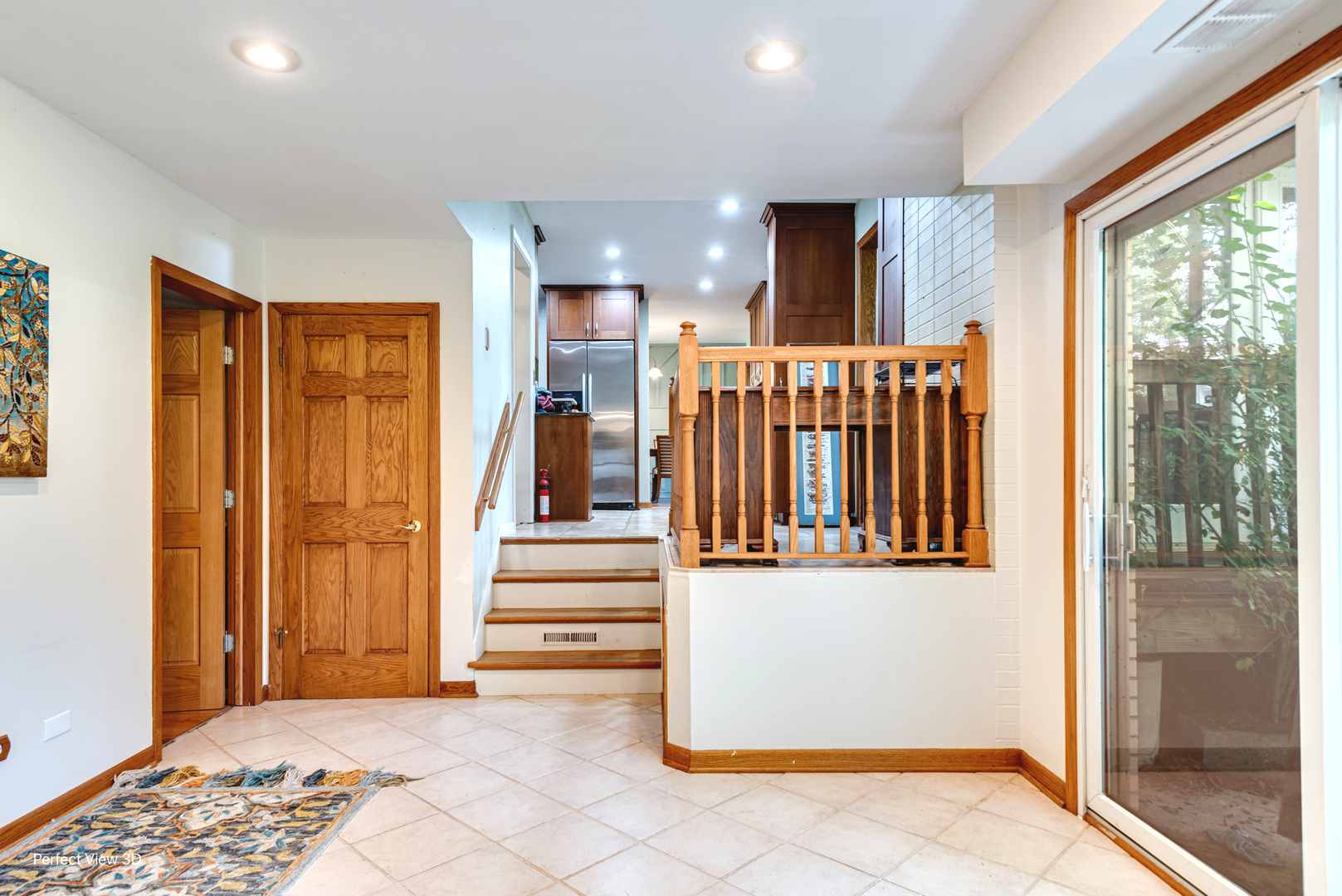 Libertyville, Illinois, 60048, United States, 3 Bedrooms Bedrooms, ,2 BathroomsBathrooms,Residential,For Sale,1899711
