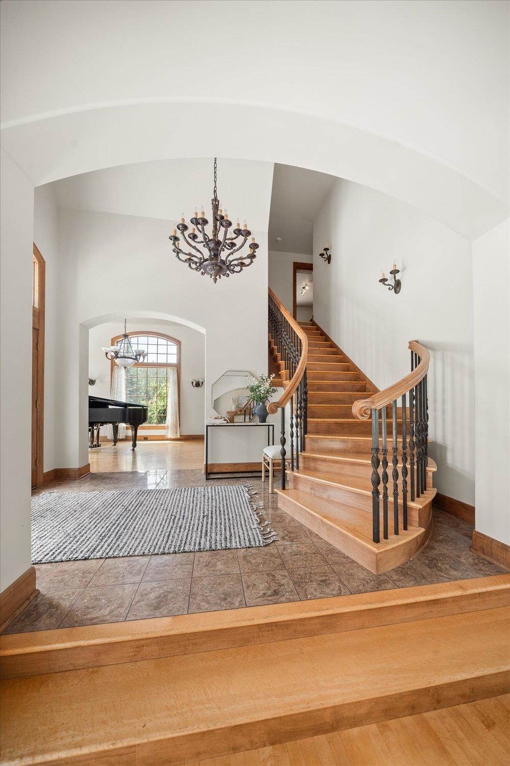 Spokane, Washington, 99212, United States, 4 Bedrooms Bedrooms, ,6 BathroomsBathrooms,Residential,For Sale,1978183