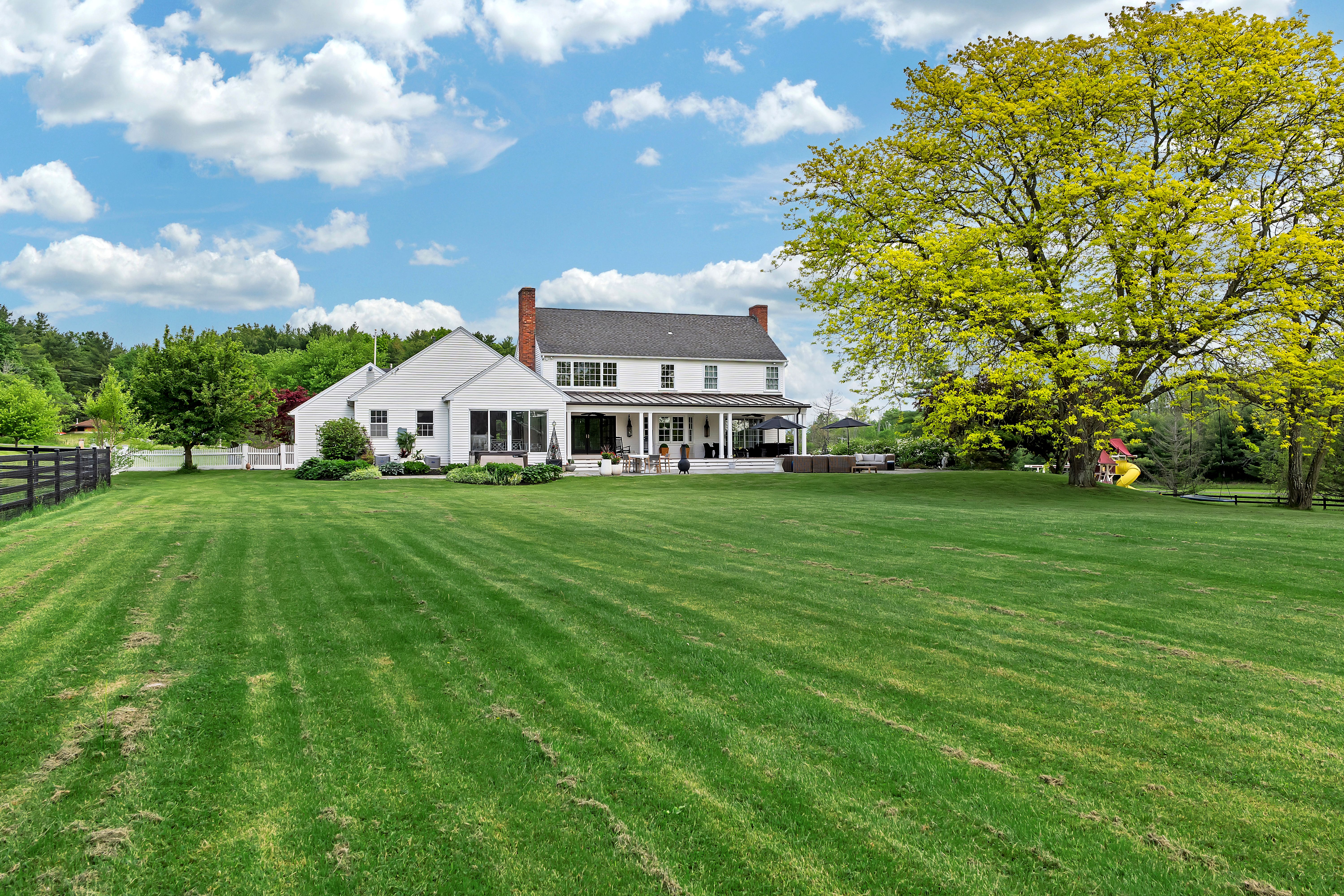  Equestrian Estate on 7 Acres - 物件實景