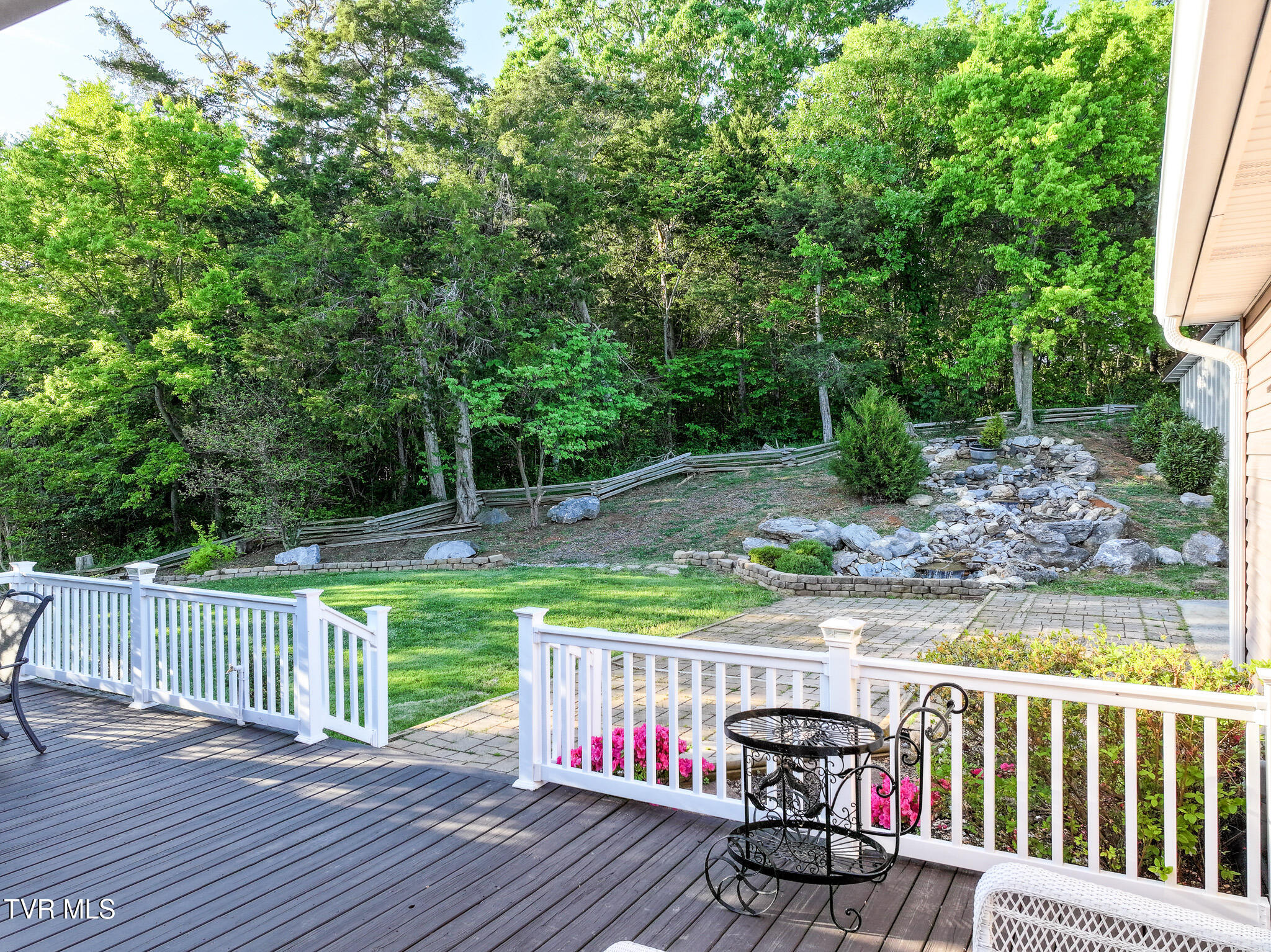 Parrottsville, Tennessee, 37843, United States, 5 Bedrooms Bedrooms, ,4 BathroomsBathrooms,Residential,For Sale,2005757