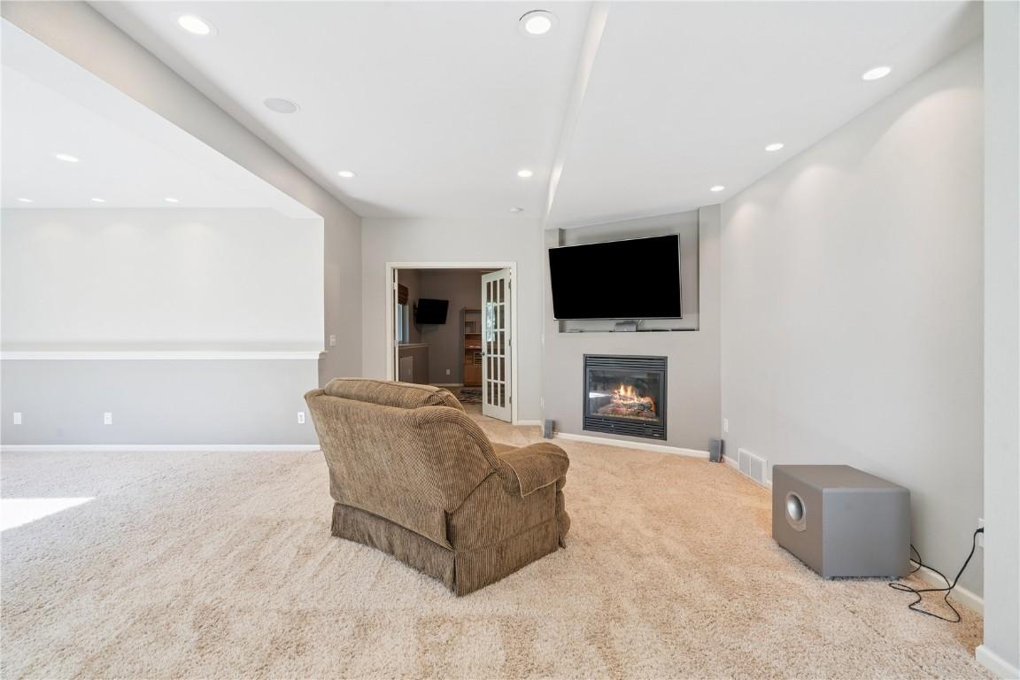 Marion, Iowa, 52302, United States, 5 Bedrooms Bedrooms, ,4 BathroomsBathrooms,Residential,For Sale,1984063