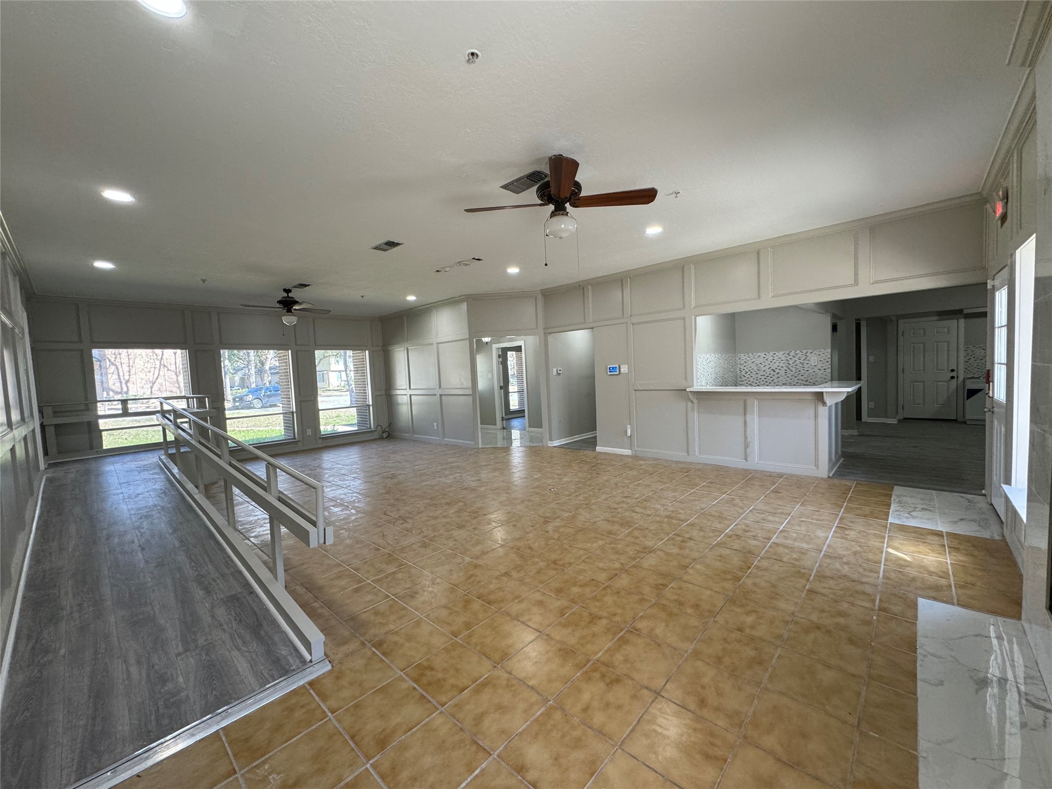 Conroe, Texas, 77304, United States, 12 Bedrooms Bedrooms, ,7 BathroomsBathrooms,Residential,For Sale,1976504